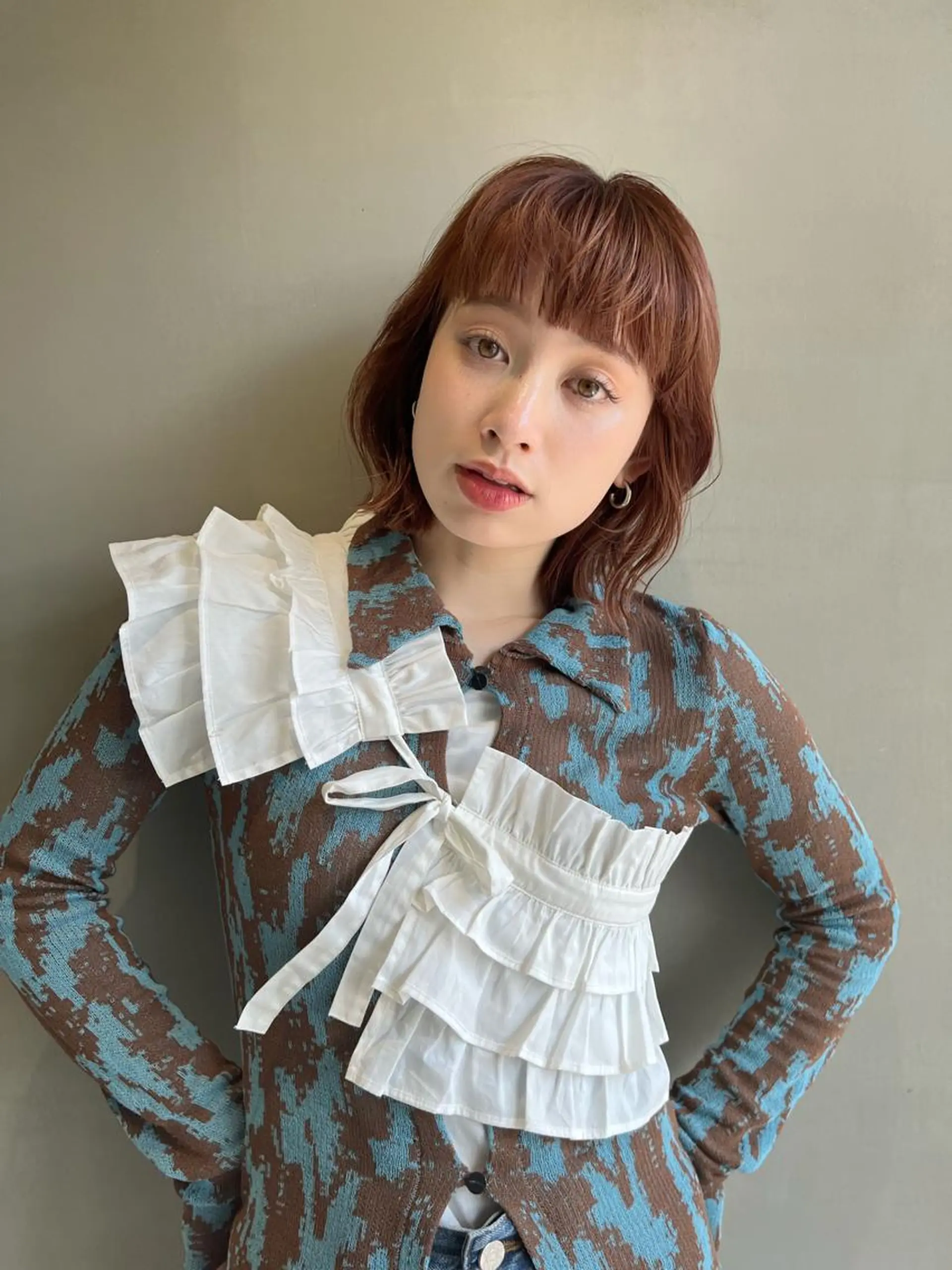 ミディアム カラー ベージュカラー ブリーチ ブリーチなしカラー オレンジ オレンジベージュ ハイトーンカラー/ ダブルカラー/EMIのヘアスタイル