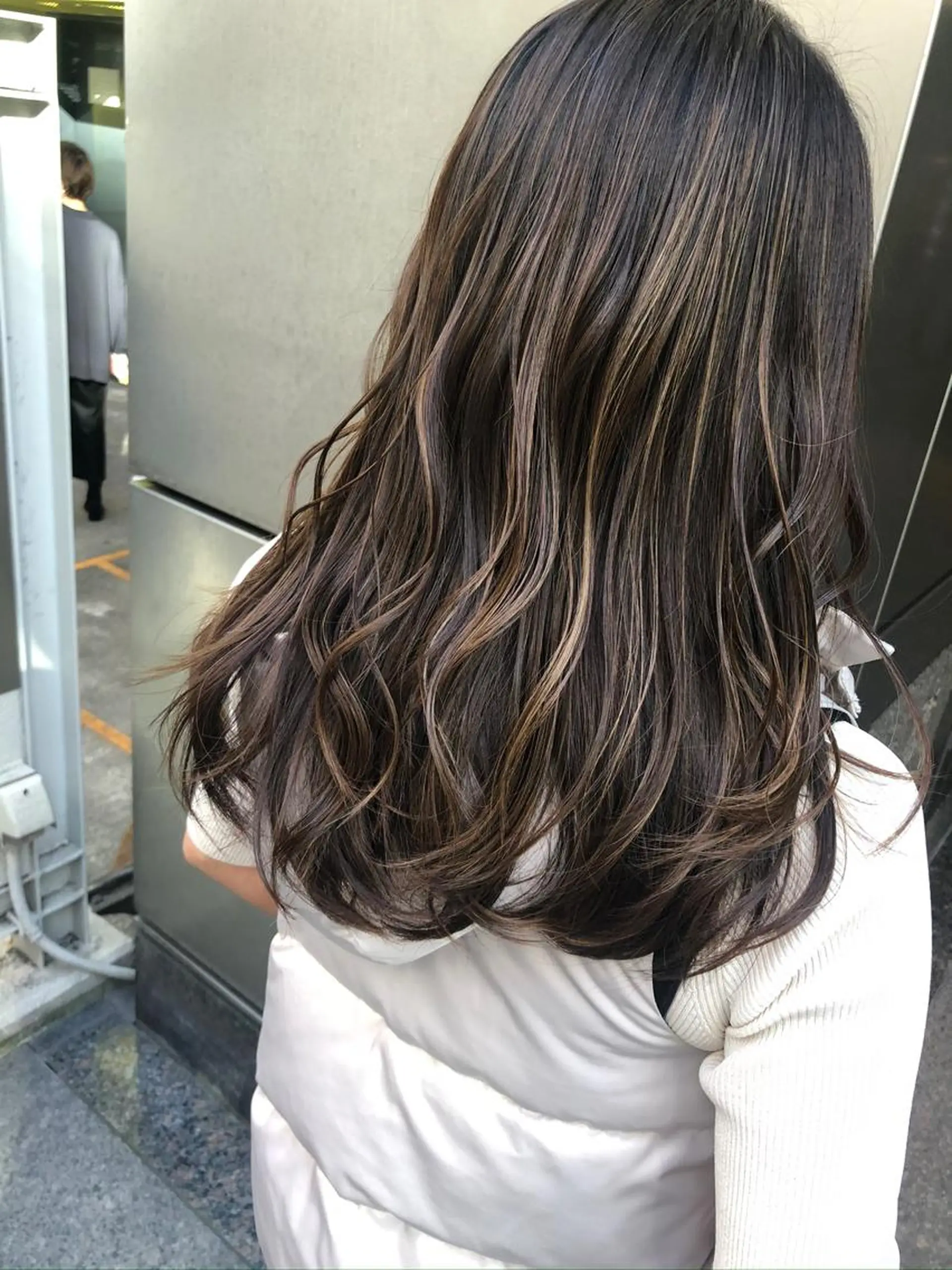 ロング ハイライト 千崎 聖太のヘアスタイル