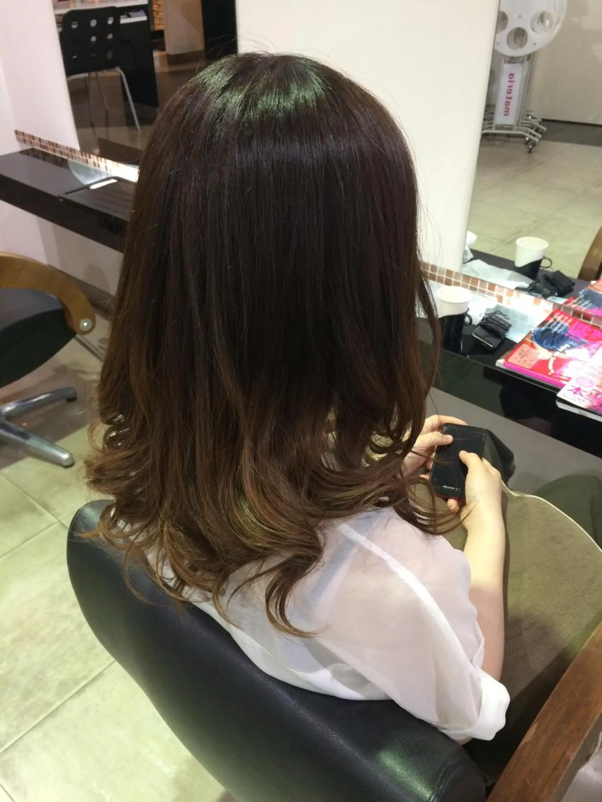 ミディアム カラー アッシュ グラデーションカラー 烏山 達也のヘアスタイル