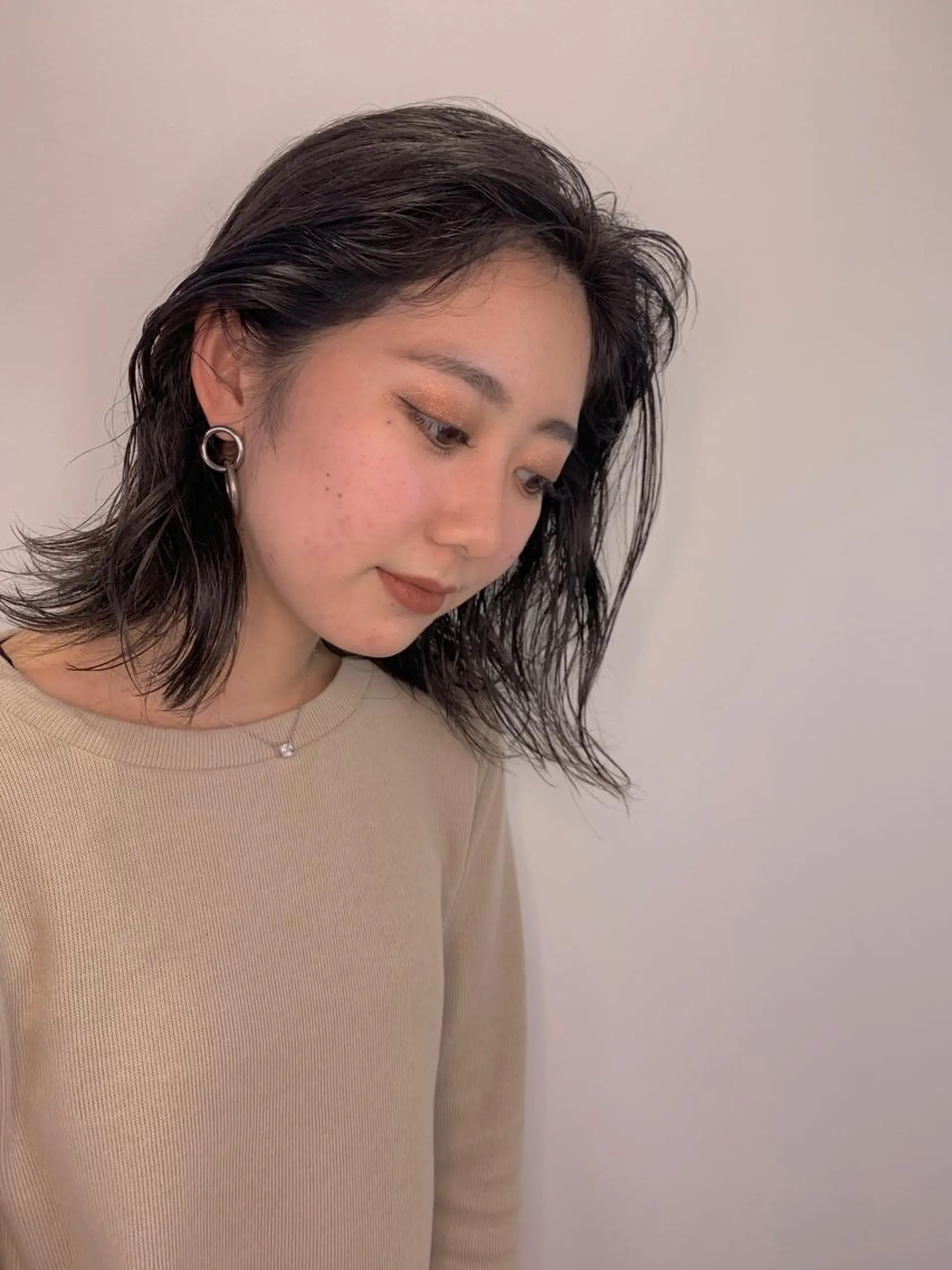 ショート カラー ボブレイヤー アッシュ ダークアッシュ ボブ レイヤーカット パーマ/レイヤー/ ボブ/豊浦翔太のヘアスタイル