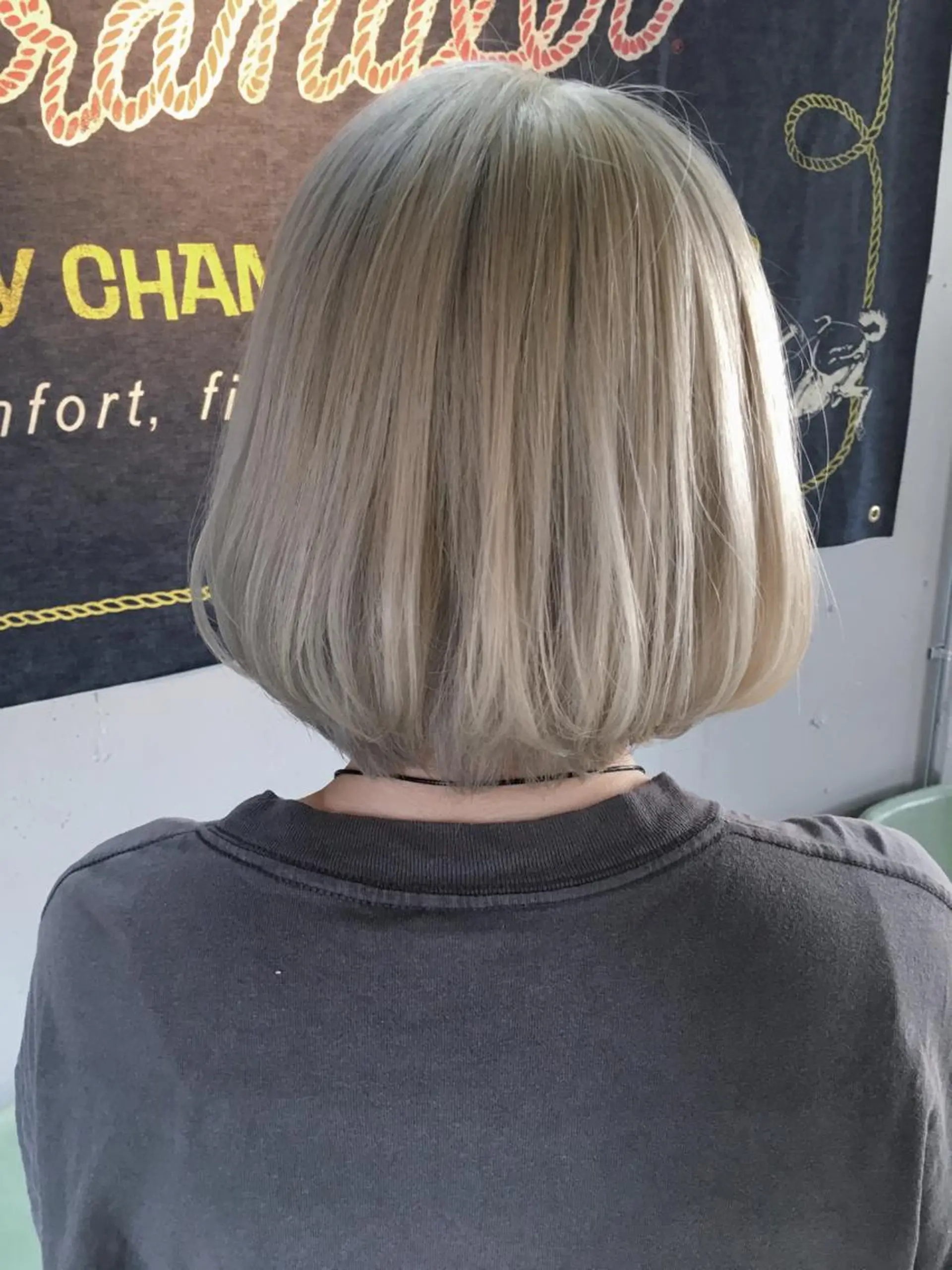 ショート カラー ブリーチ 代表 中島貴志のヘアスタイル