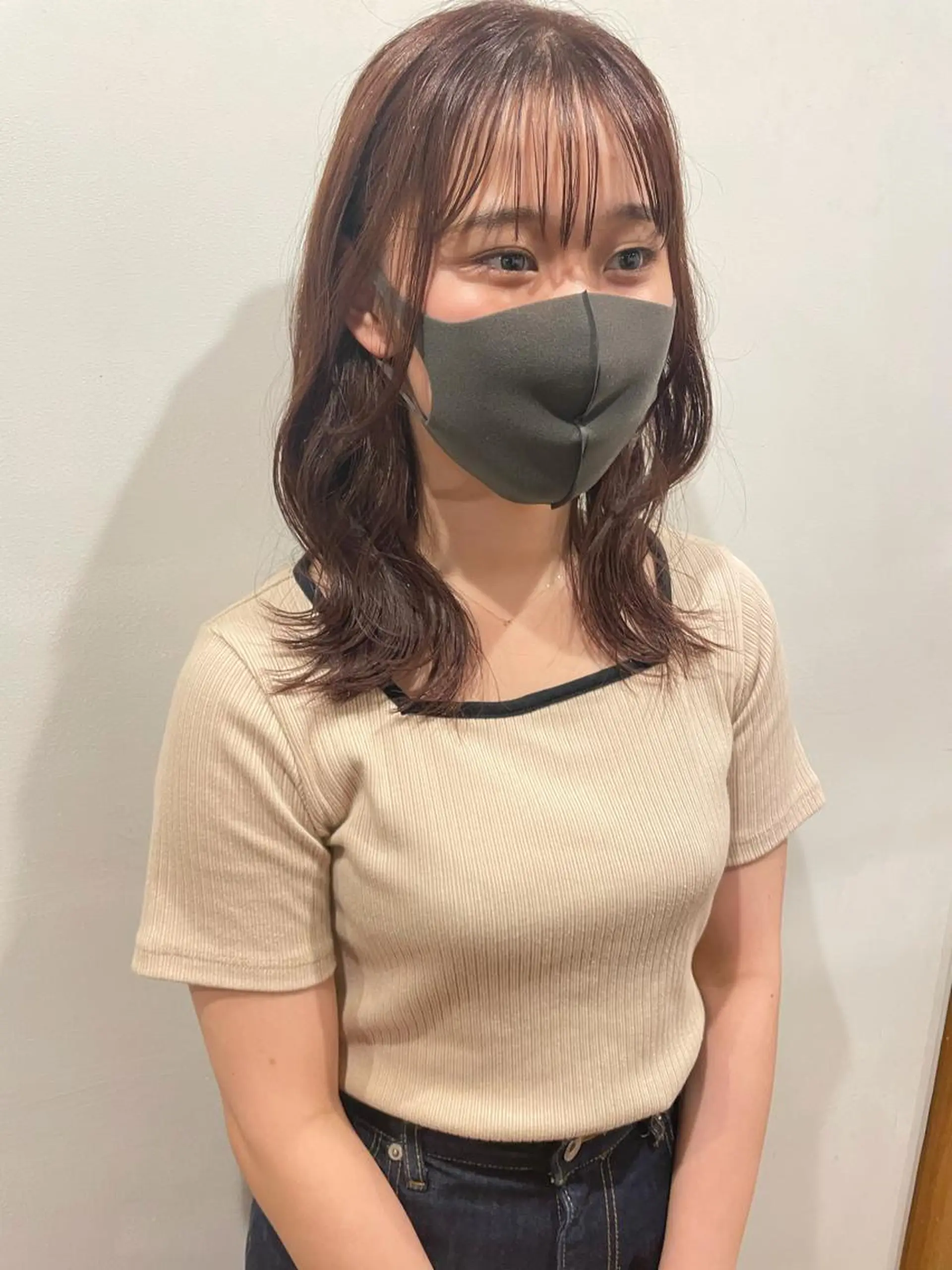 ミディアム カット ヘアカラー トリートメント mizuho .のヘアスタイル