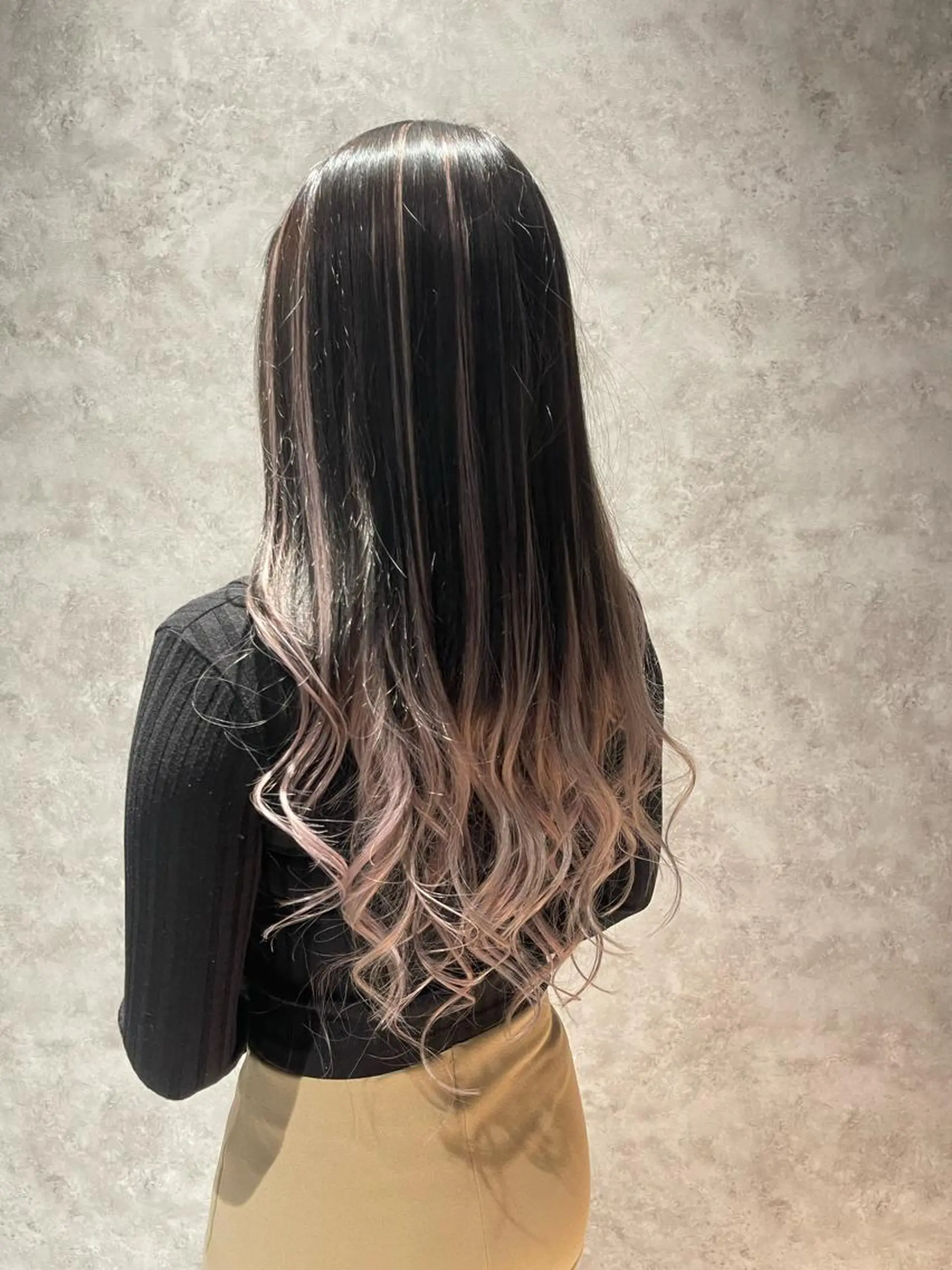 ロング ヘアカラー エクステ ハイトーン ／ レイヤー/吉田陸斗のヘアスタイル