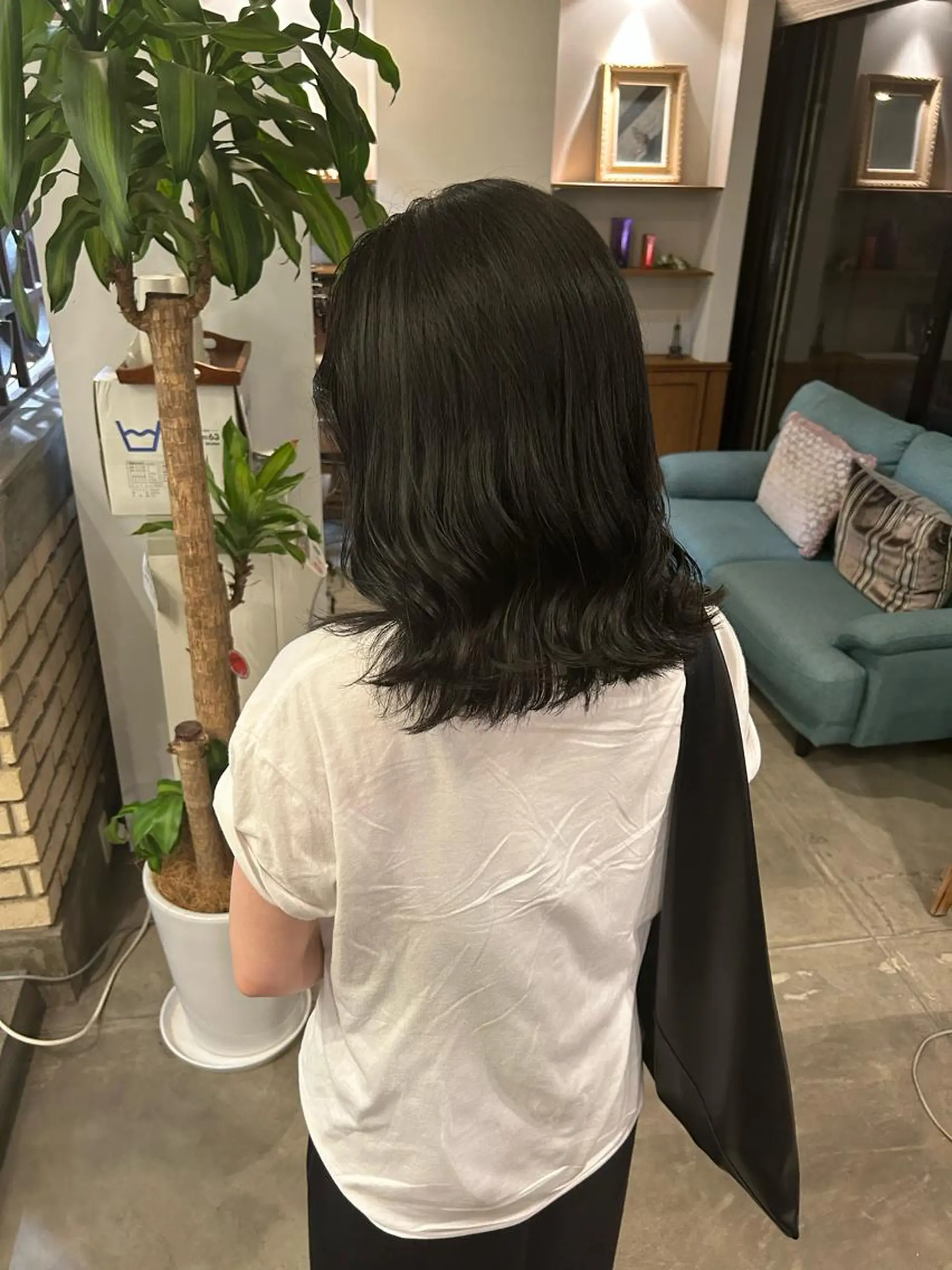 カラー AGREE Momokaのヘアスタイル