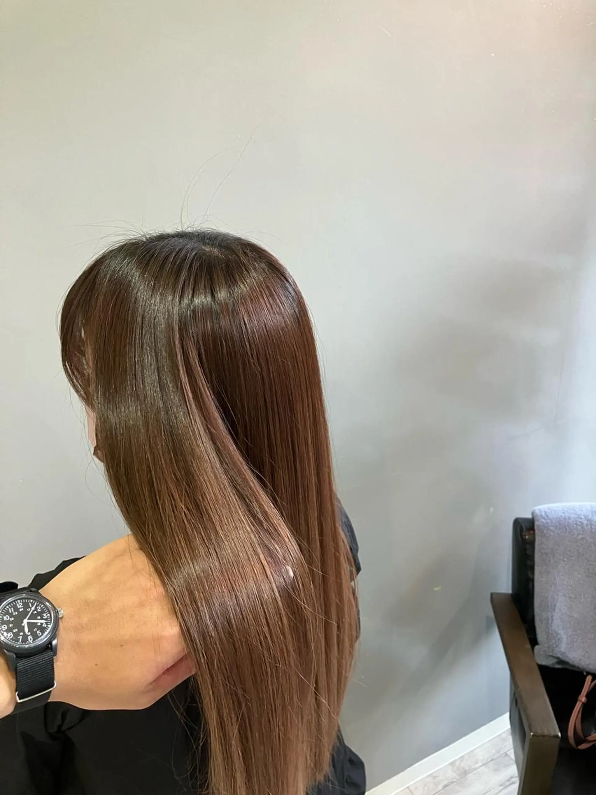 ロング トリートメント 渡辺俊介 暗髪カラー /美髪矯正/髪質改善のヘアスタイル