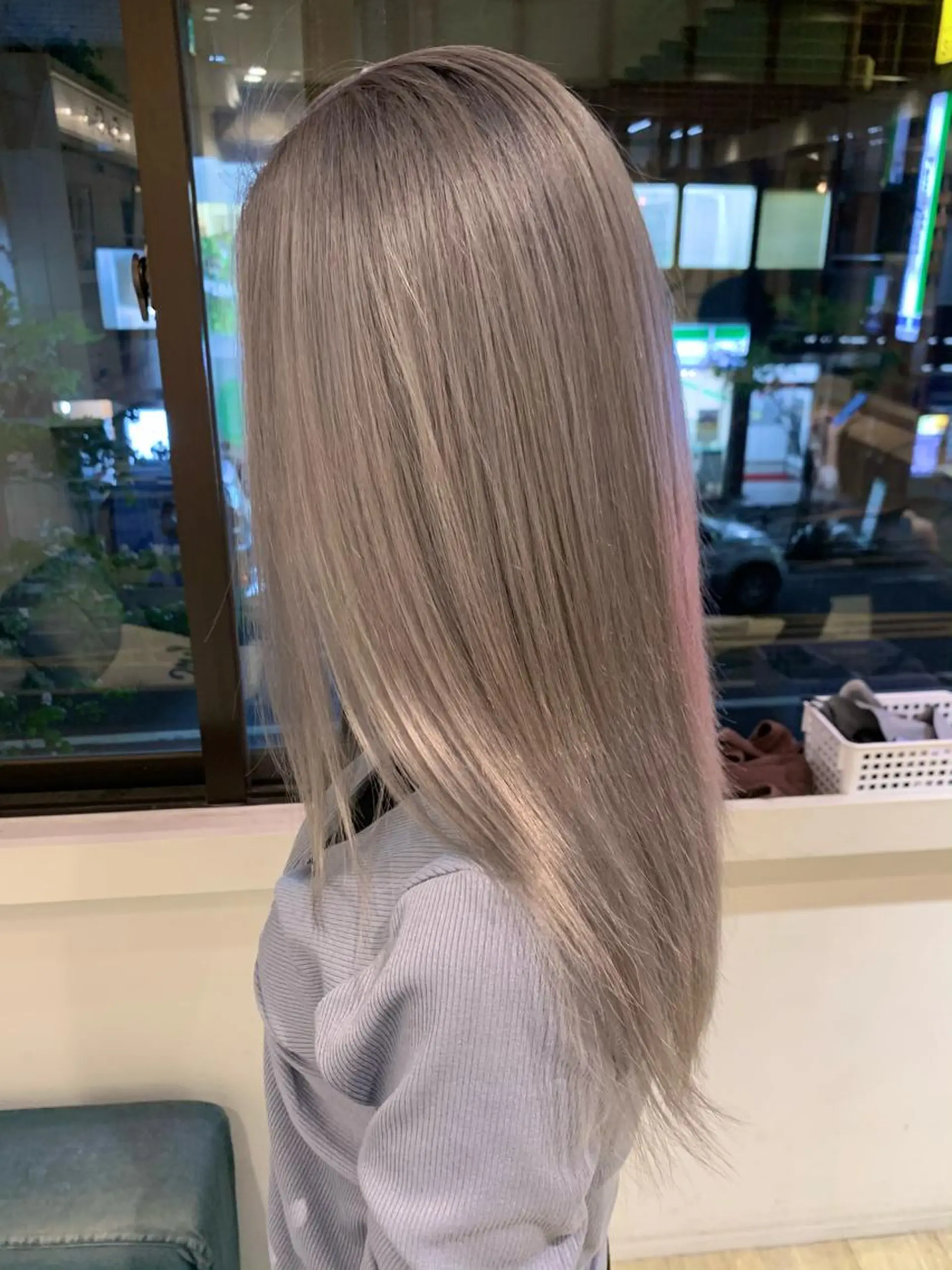 セミロング ヘアカラー トリートメント 渋谷ハイトーン/ デザインカラー阿部のヘアスタイル