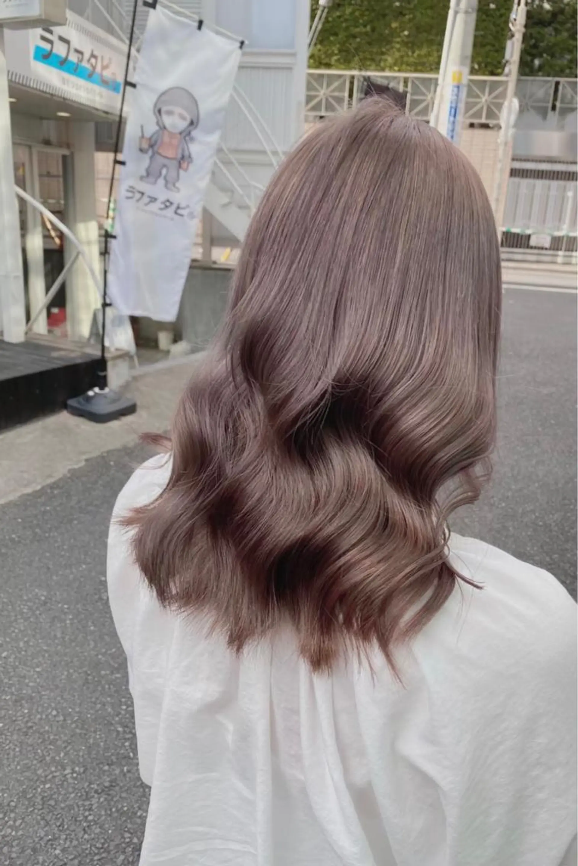 セミロング カラー アッシュ ベージュカラー ブリーチ ダブルカラー グレージュ ダブルカラー特化💍 tiam💍韓国ヘアのヘアスタイル