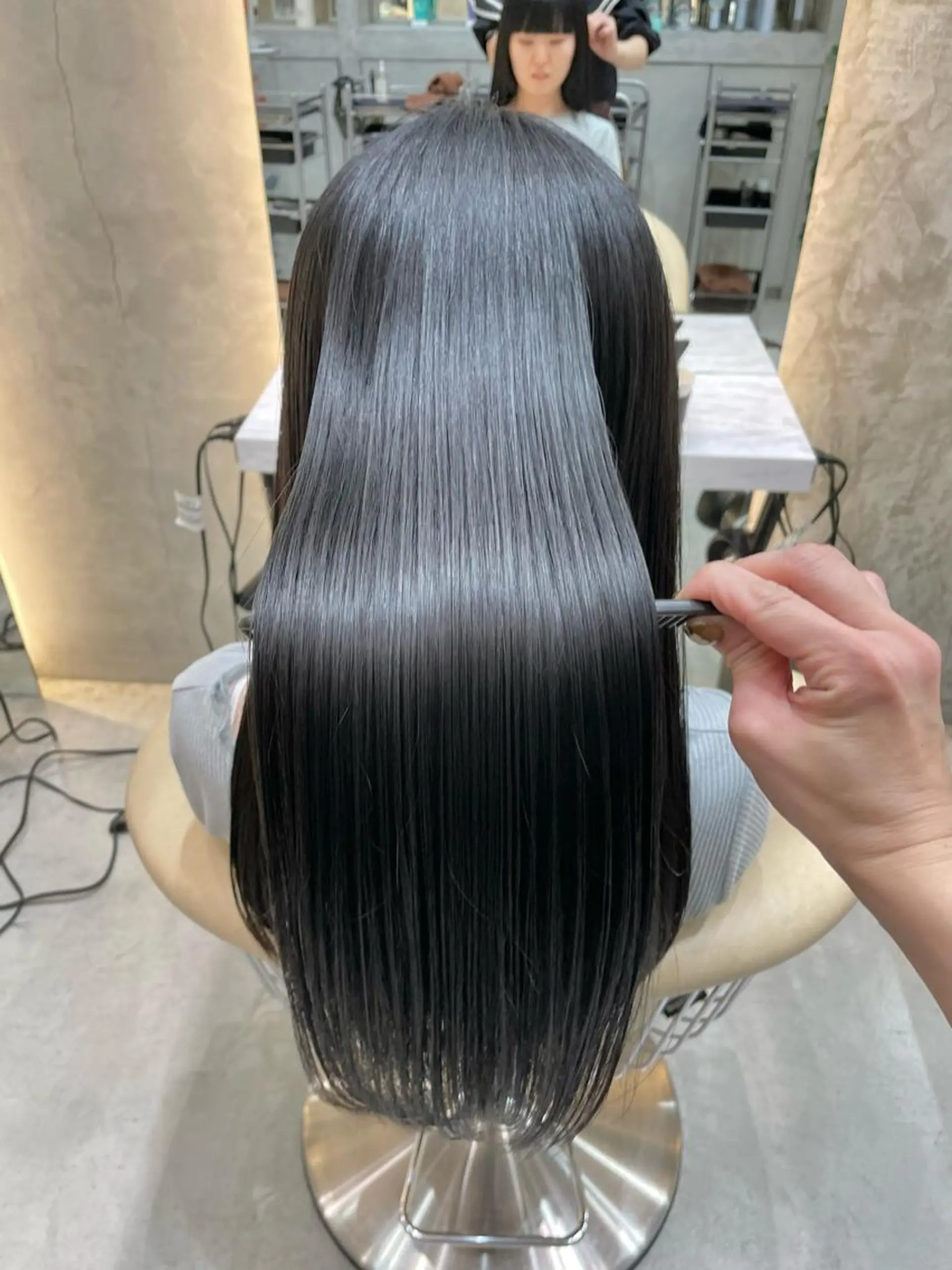 ロング カット 縮毛矯正 トリートメント ✨コテ巻き風パーマ ✨川合佑哉のヘアスタイル