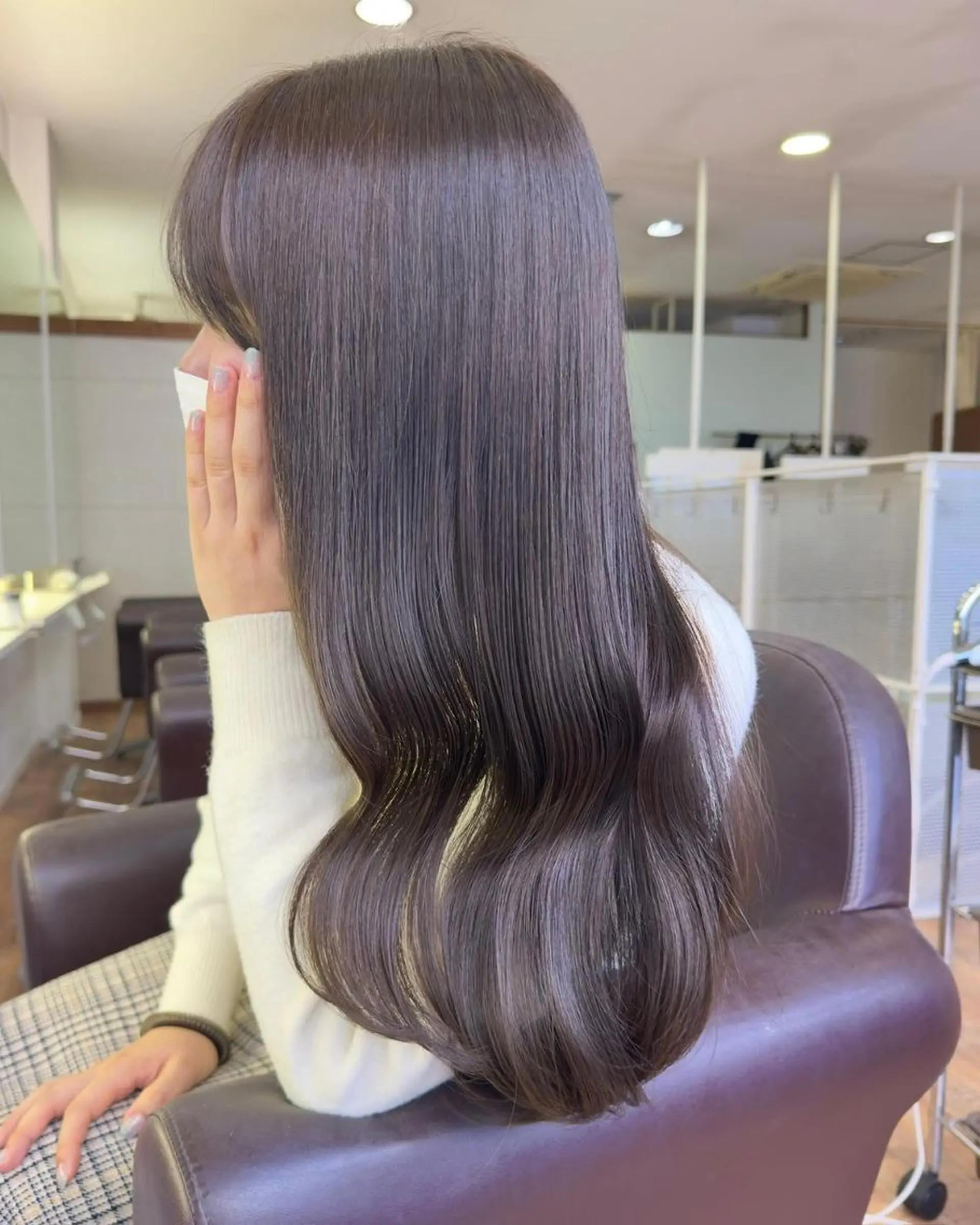 セミロング カラー mizu kiのヘアスタイル