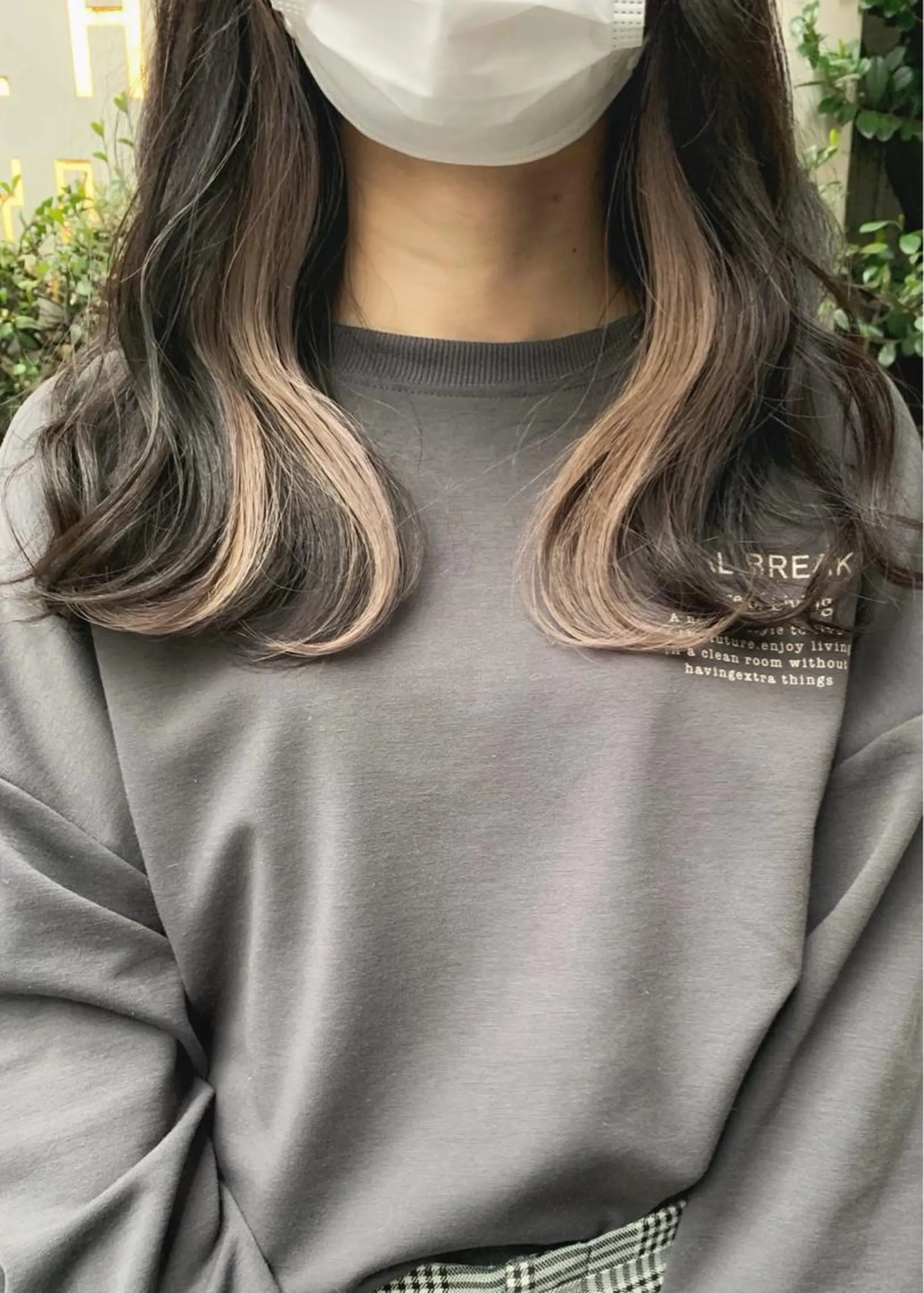 セミロング カラー グレージュ ヘアカラー トリートメント 矢野 晃平のヘアスタイル