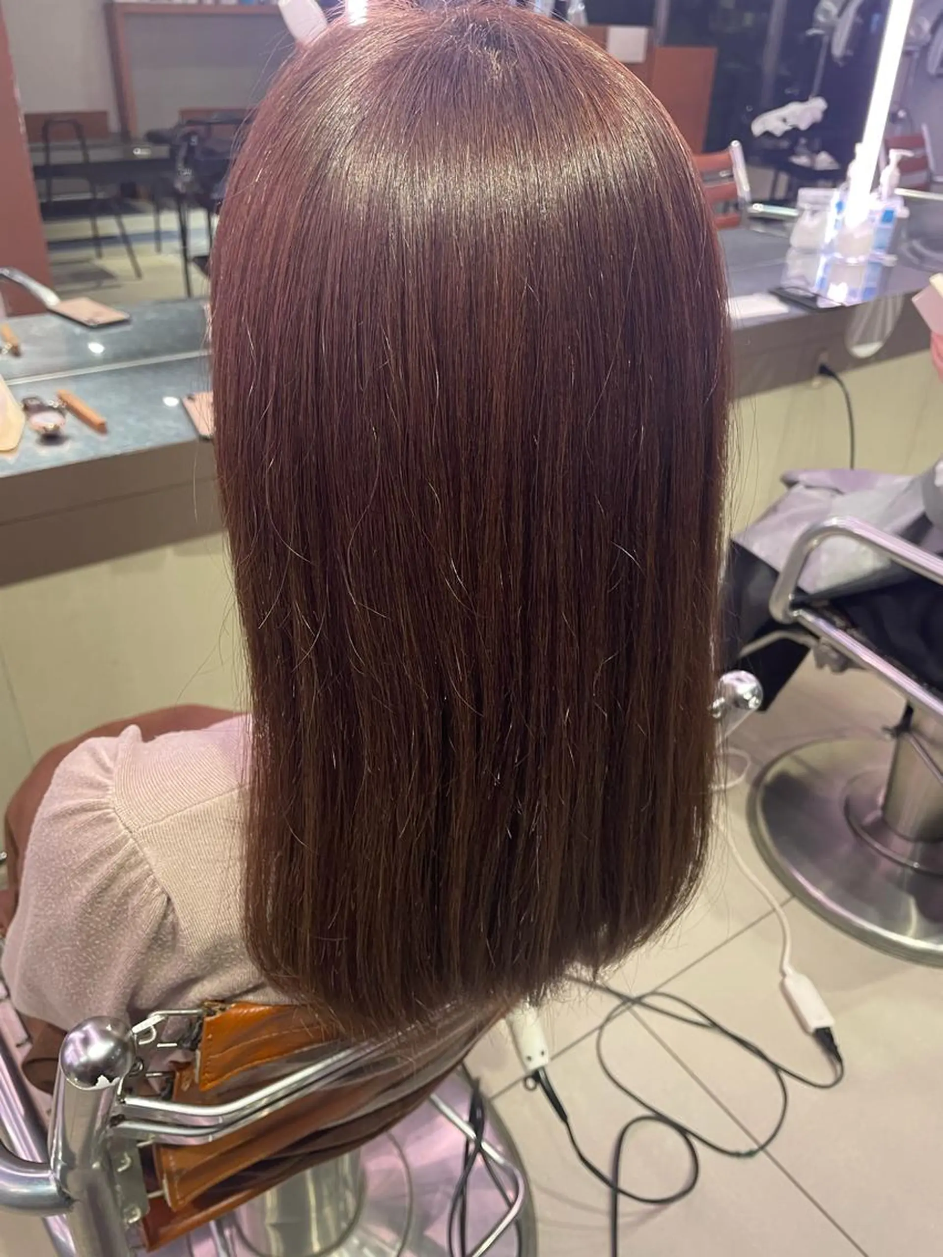 セミロング 🐺ウルフオタク🐺 ハイトーン/moeのヘアスタイル