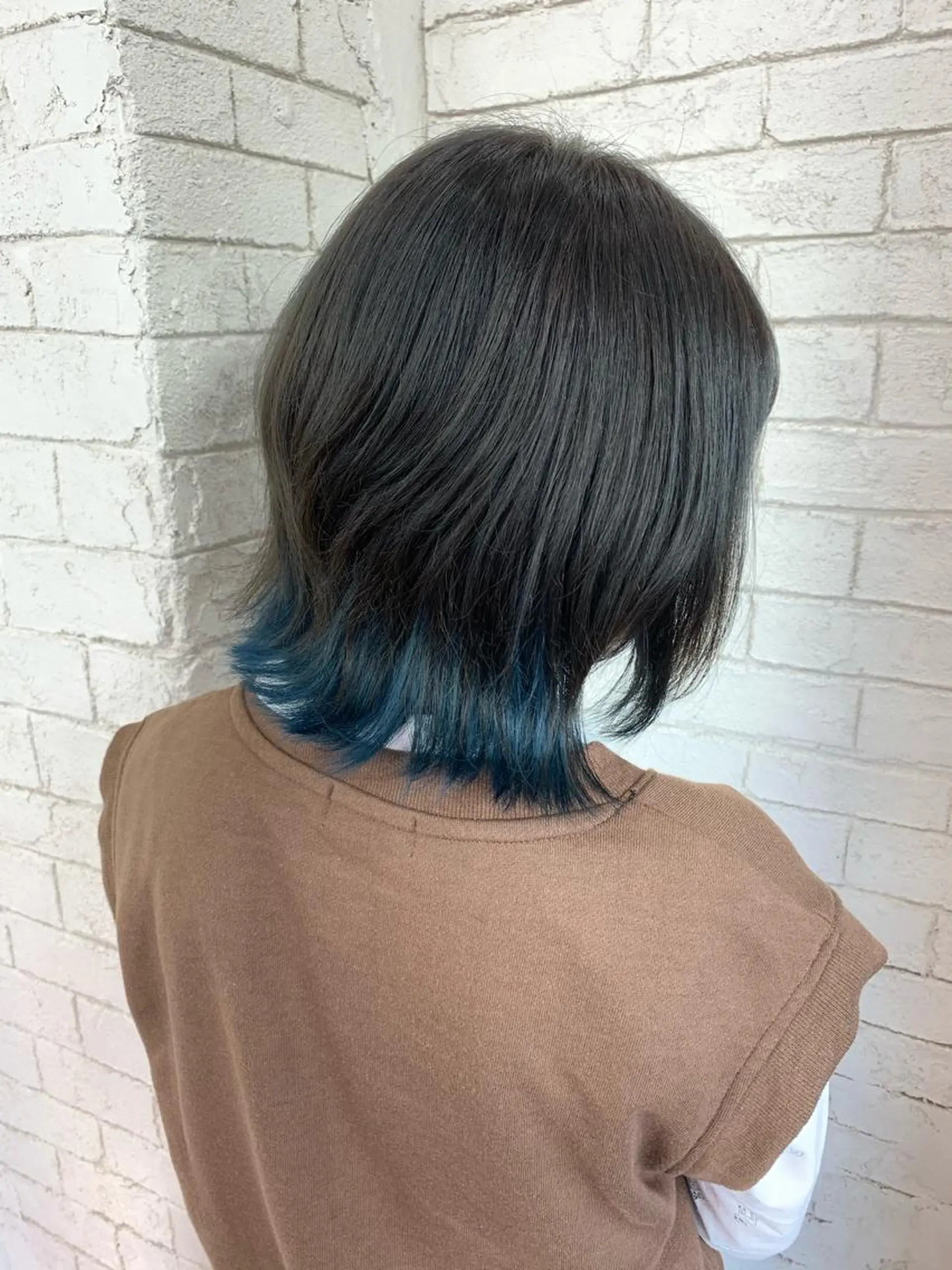 ミディアム someya 🥀のヘアスタイル