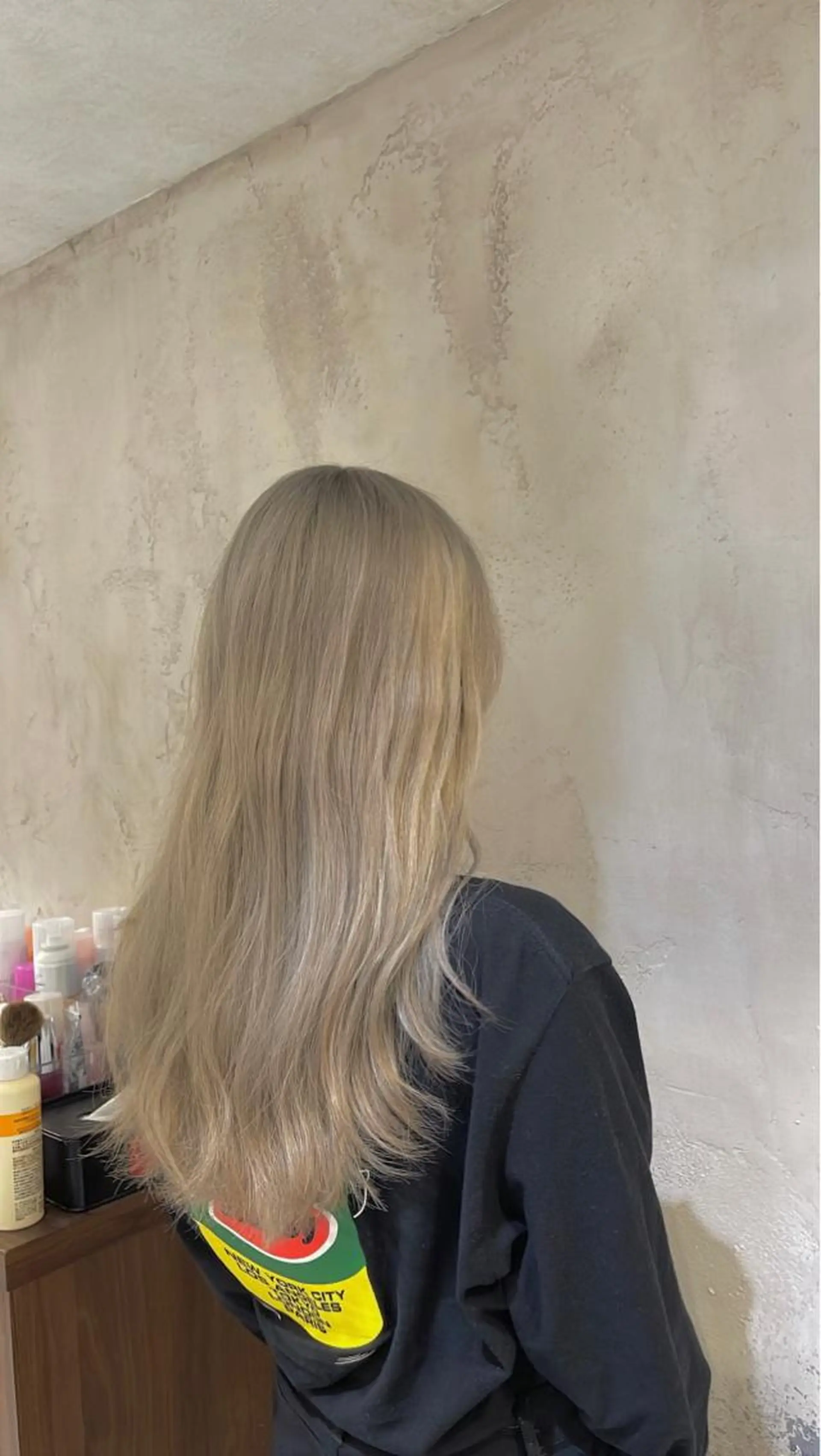 ロング ヘアカラー 茨木市駅徒歩5分 小林龍之介のヘアスタイル