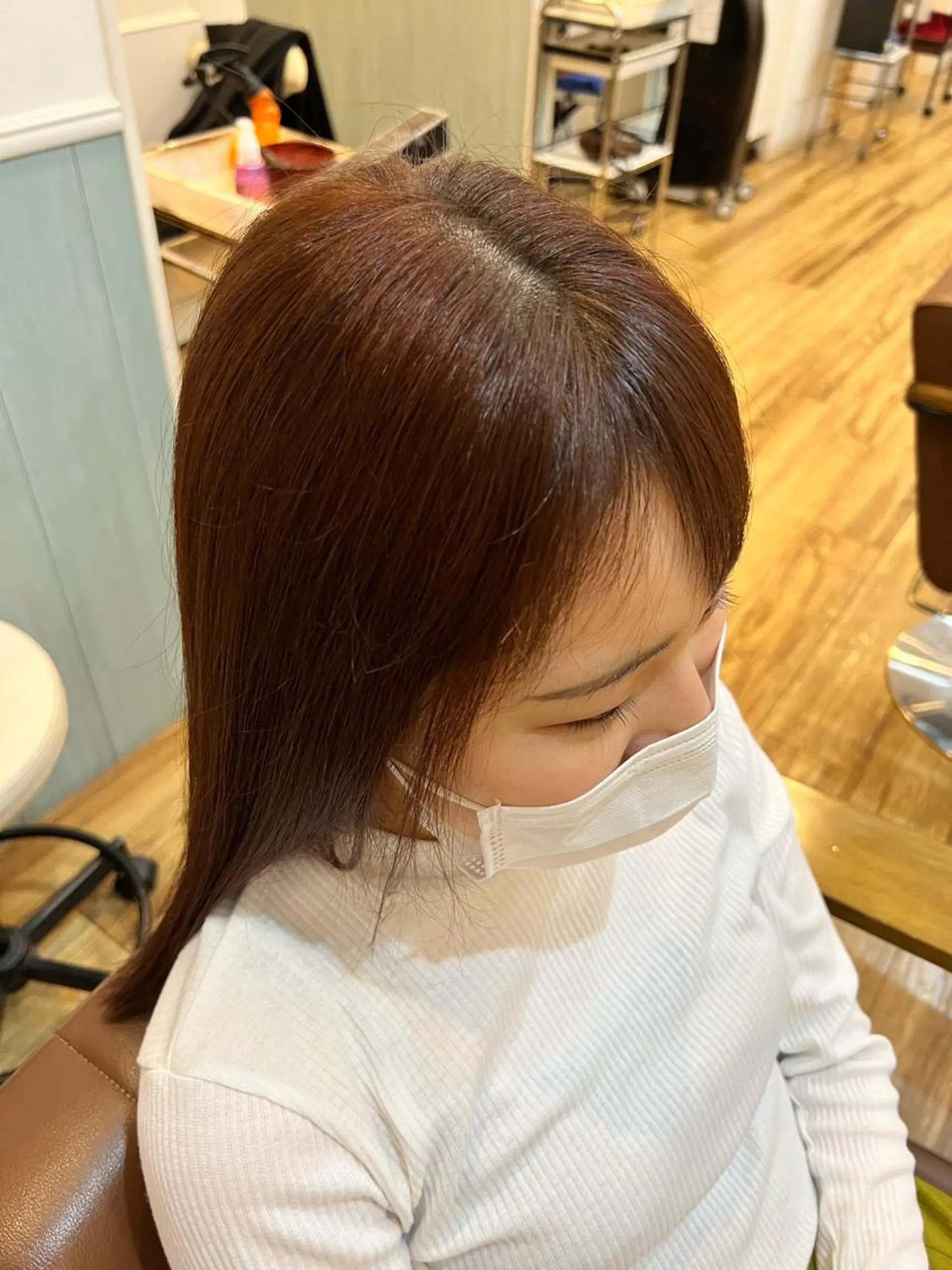 セミロング カラー オレンジ 🐰ハイトーンカラー 畠山　渡🐰のヘアスタイル