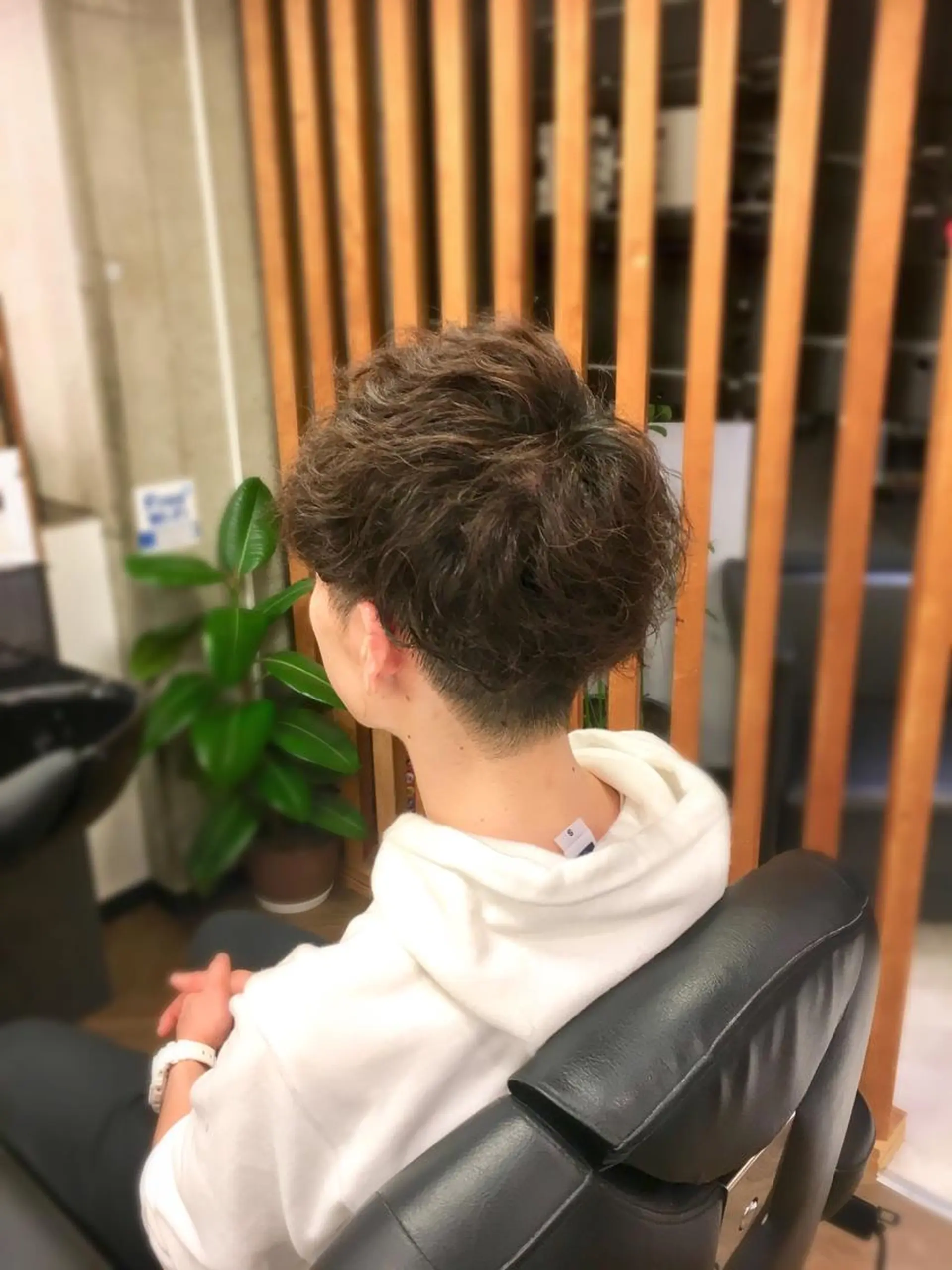 ミディアム パーマ メンズ 前田賢生 ご新規様はNGのヘアスタイル