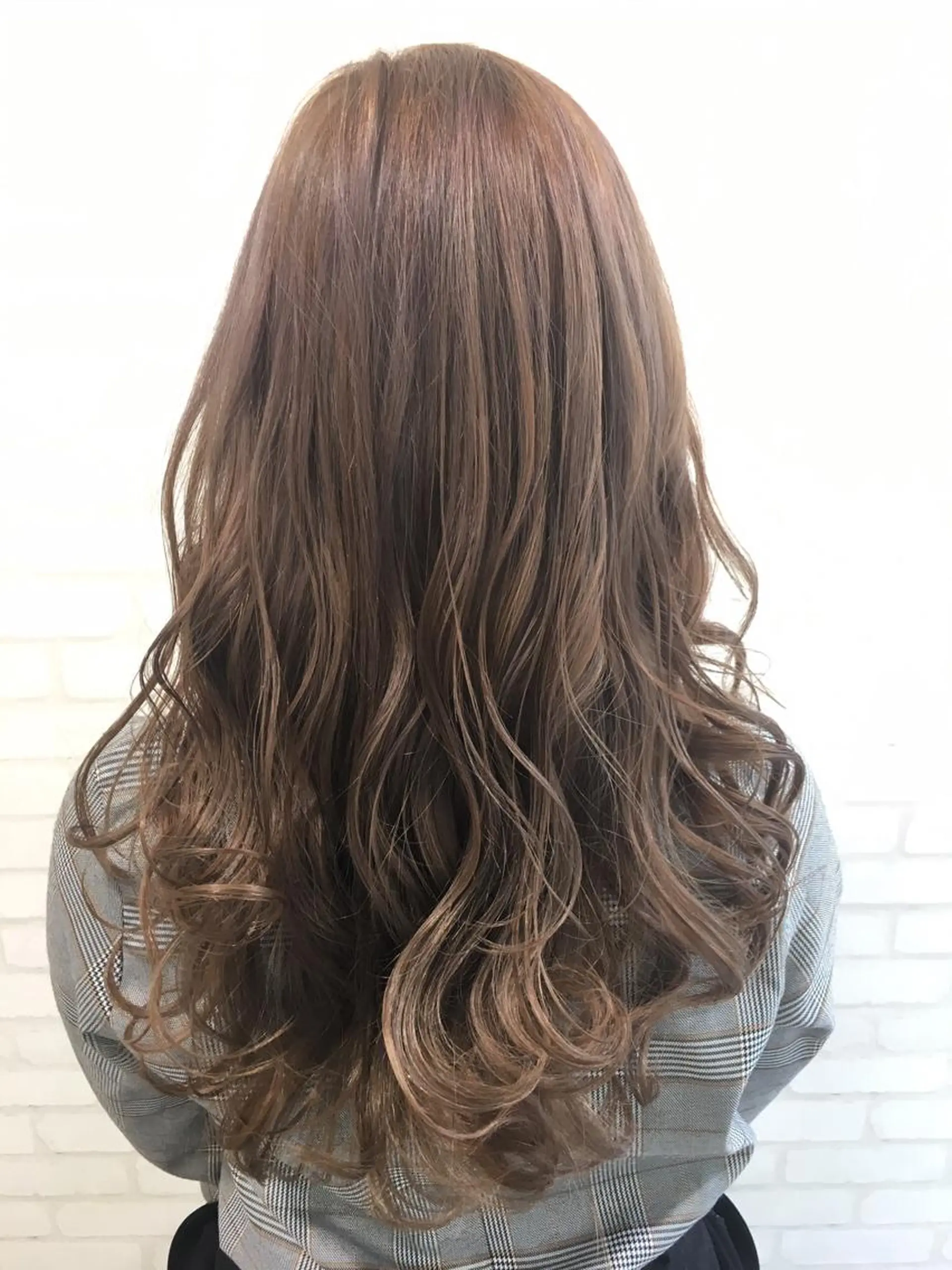 ロング ヘアカラー トリートメント miki 🦎のヘアスタイル