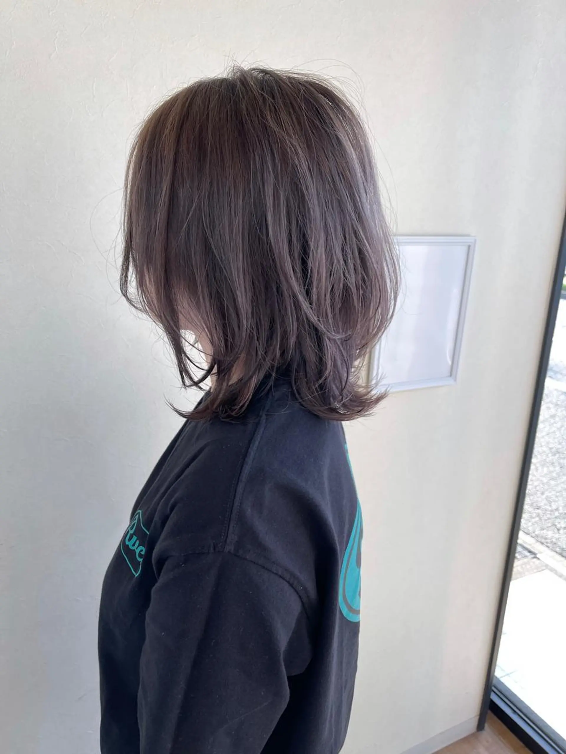 ミディアム カラー グレージュ ハイライトカラー✨ グレージュ✨鎌倉光洋のヘアスタイル