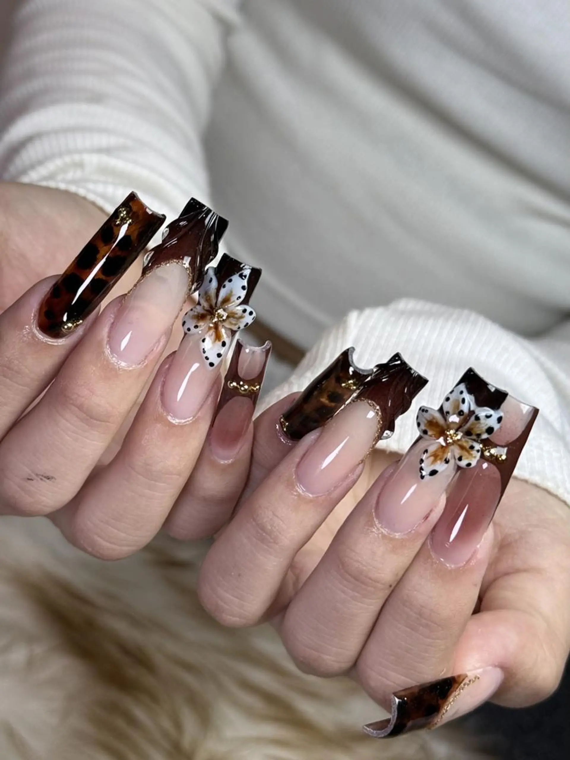 ネイル ハンドネイル Dark Honey karinのネイルデザイン