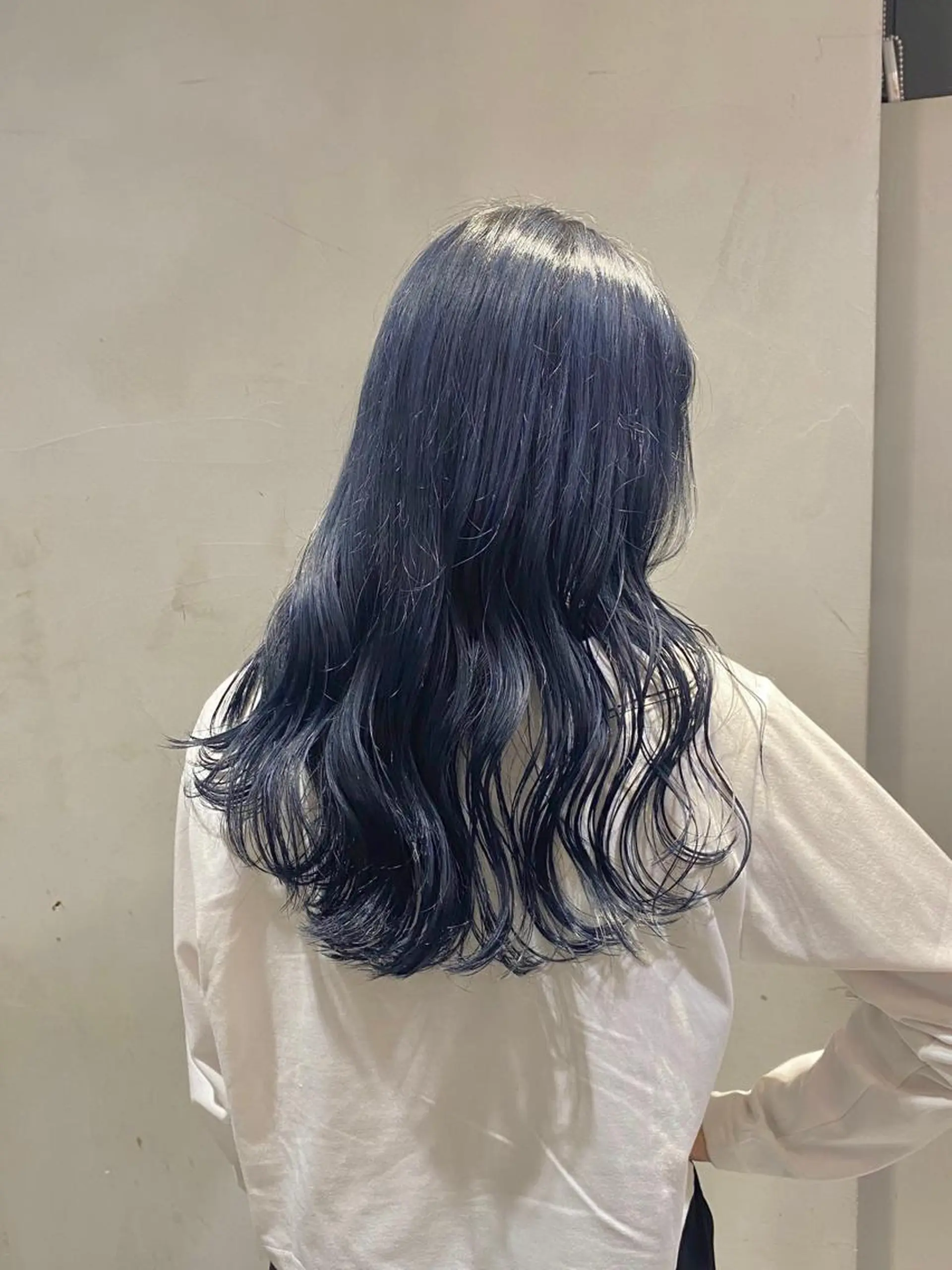 ロング カラー ヘアアレンジ 赤み消しグレージュ 🫒ｒｅｏｎのヘアスタイル