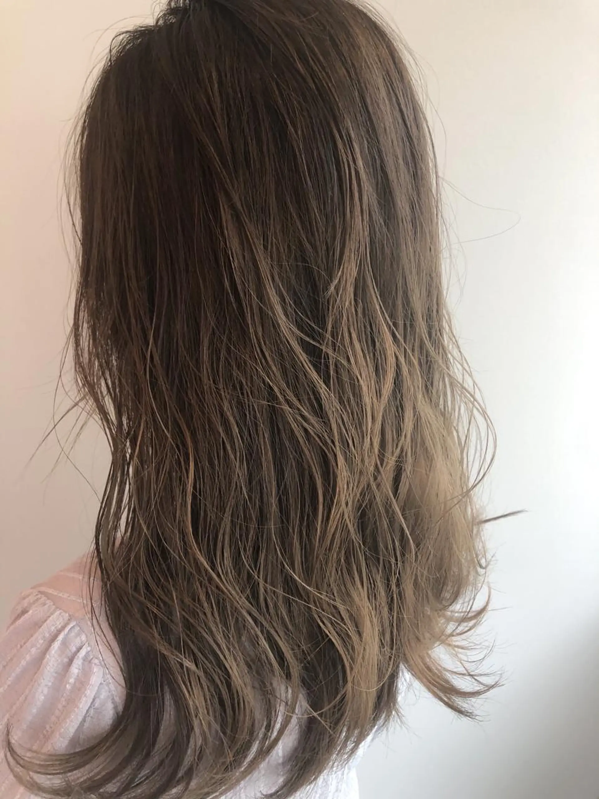 ミディアム MIRIM栄 野田航生のヘアスタイル