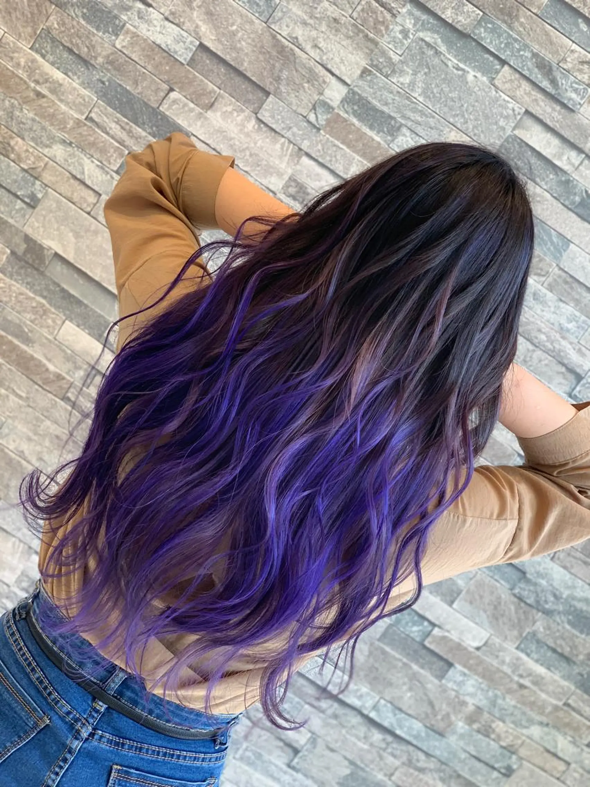 ロング カラー カラーと言ったら SAWARAのヘアスタイル