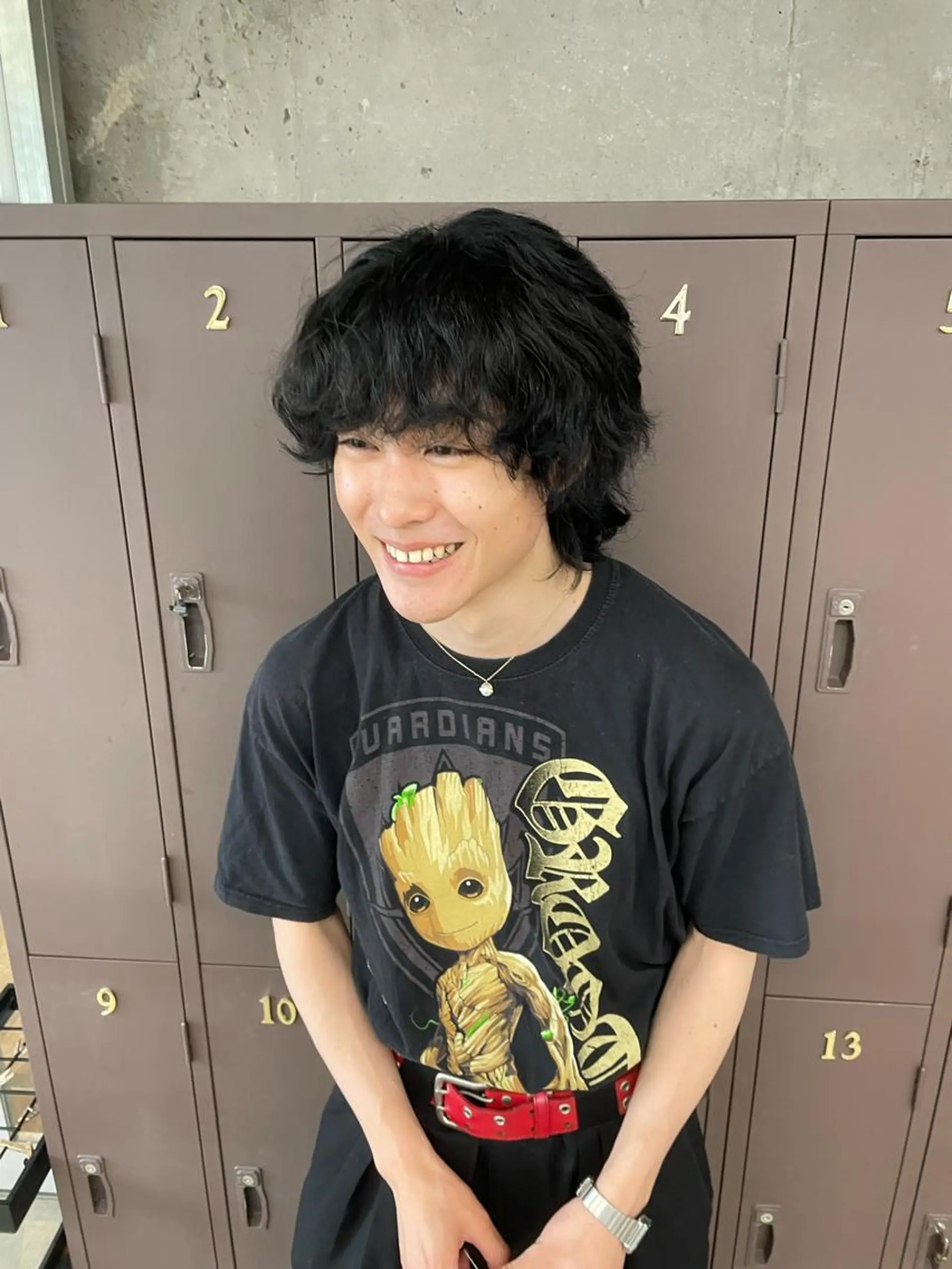 ショート カラー メンズ 鈴木瑛里／ブロンド ベージュ／男女のヘアスタイル