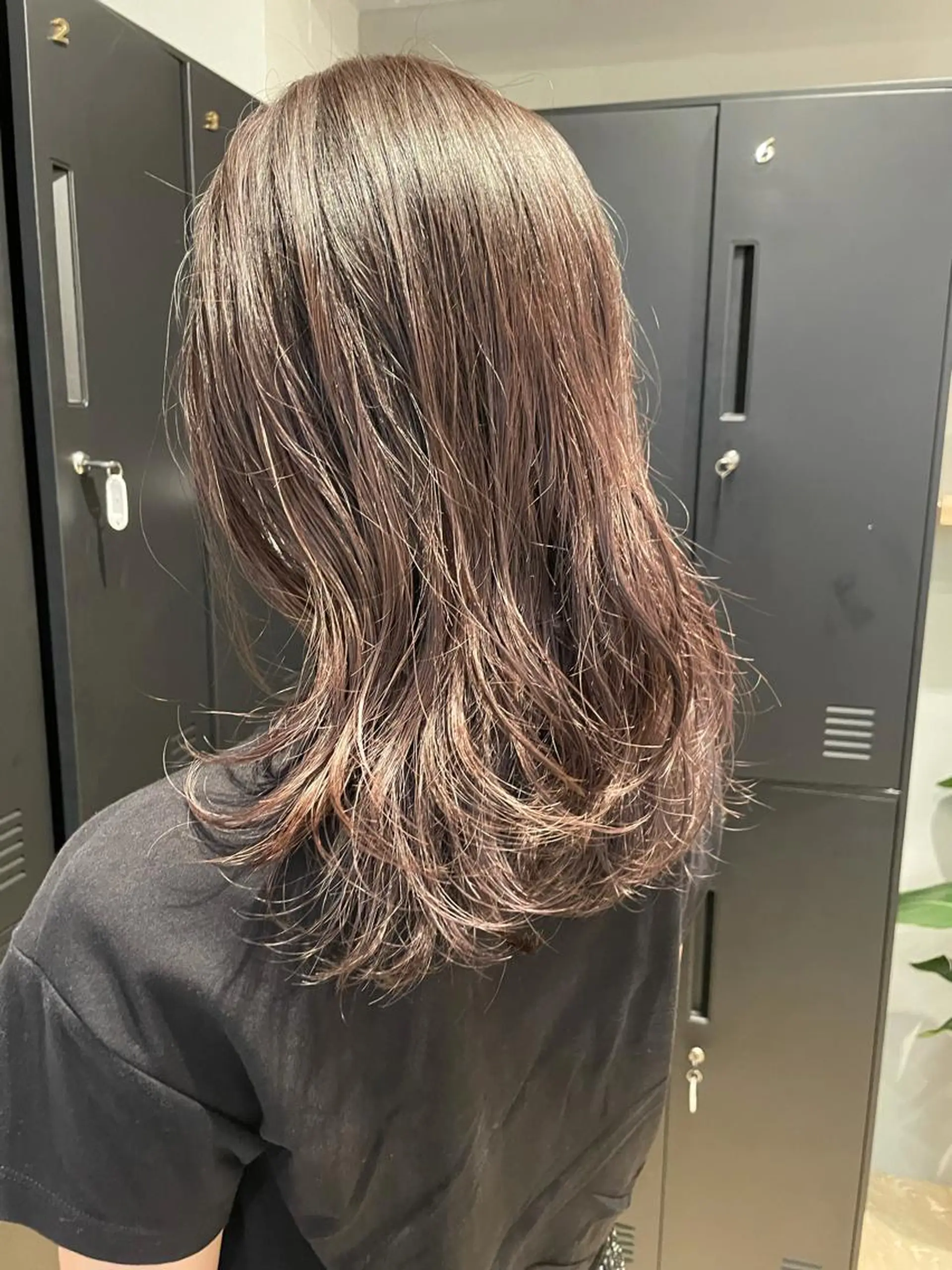 セミロング カラー hazuki 🌝のヘアスタイル