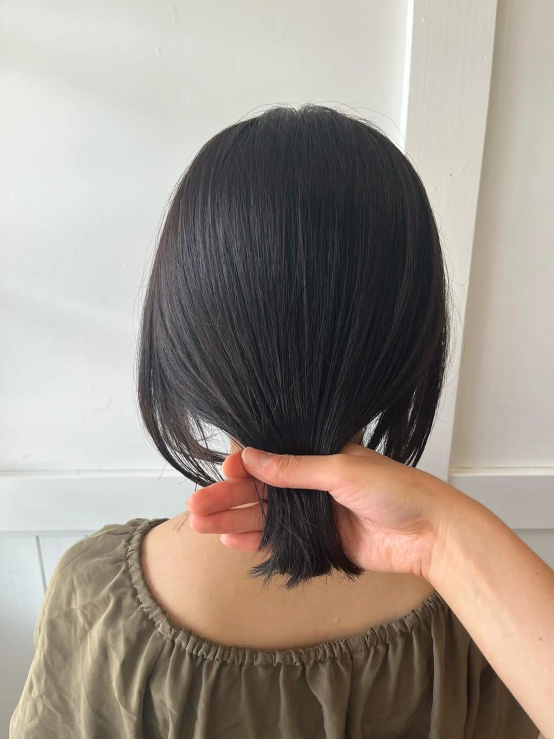 ミディアム アッシュ アッシュグレー 狩野 くるみのヘアスタイル