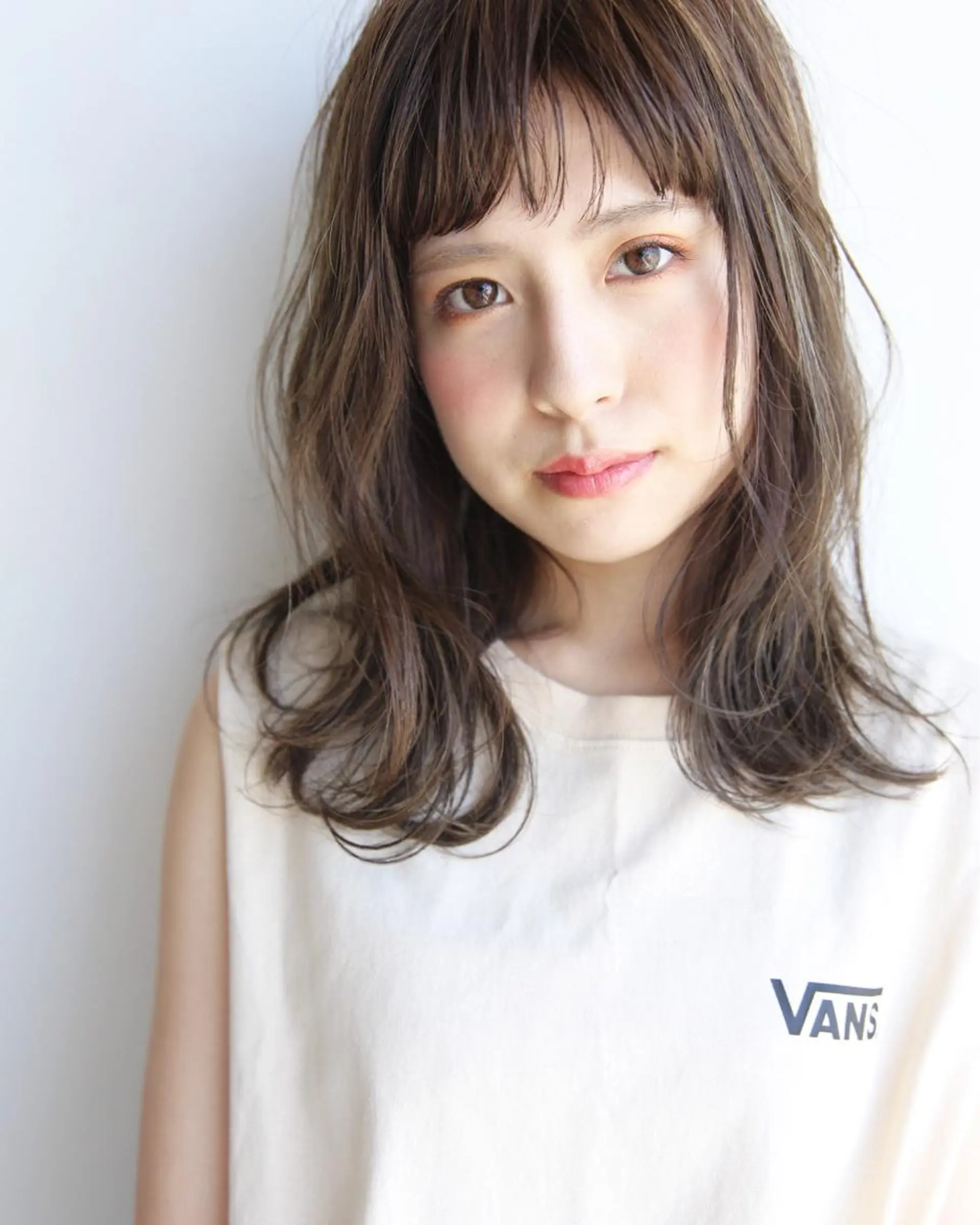 ミディアム カラー カット ヘアカラー 岡本 一平のヘアスタイル