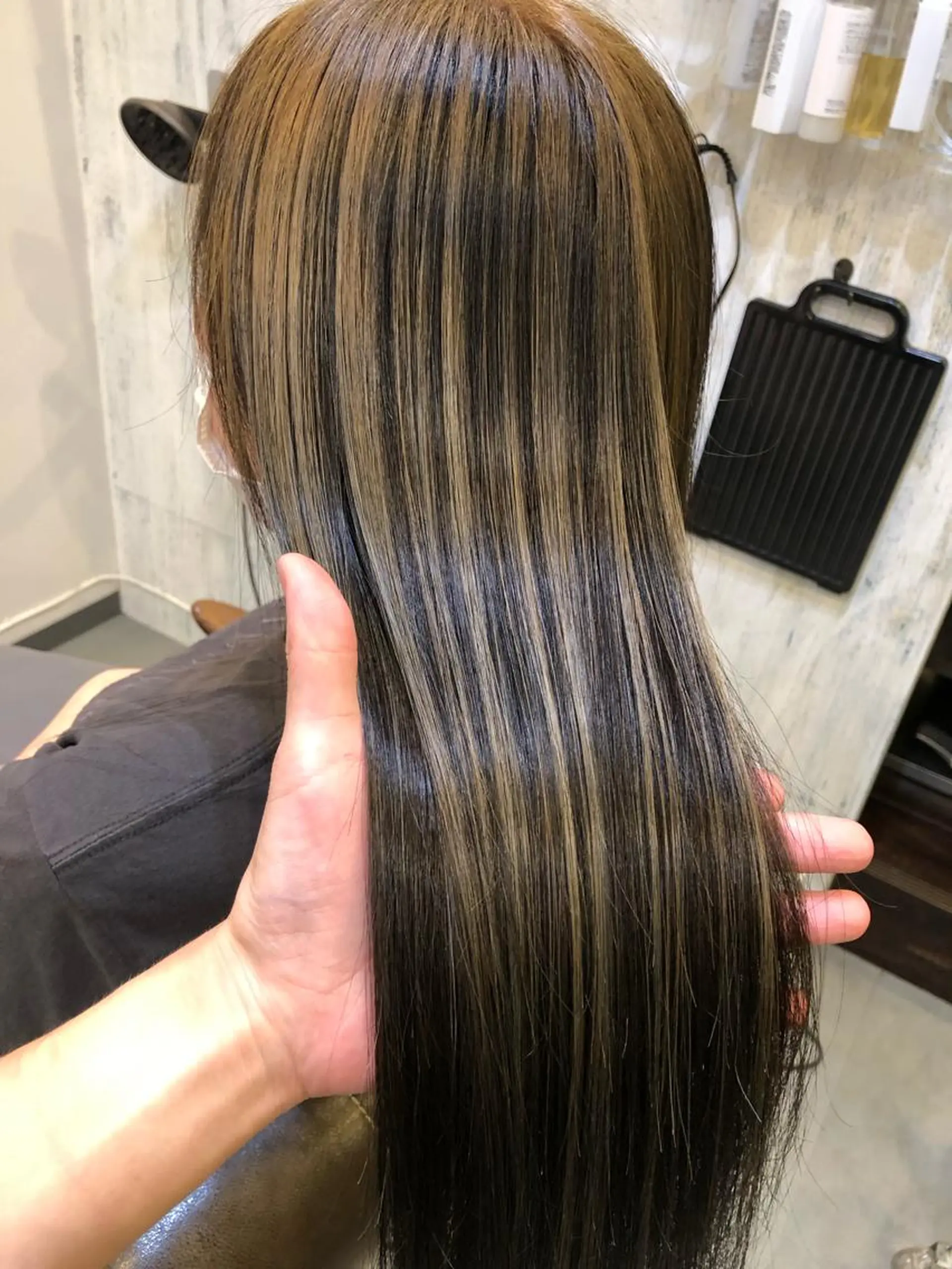 セミロング 北堀江【HUE】 アオキ　コータのヘアスタイル