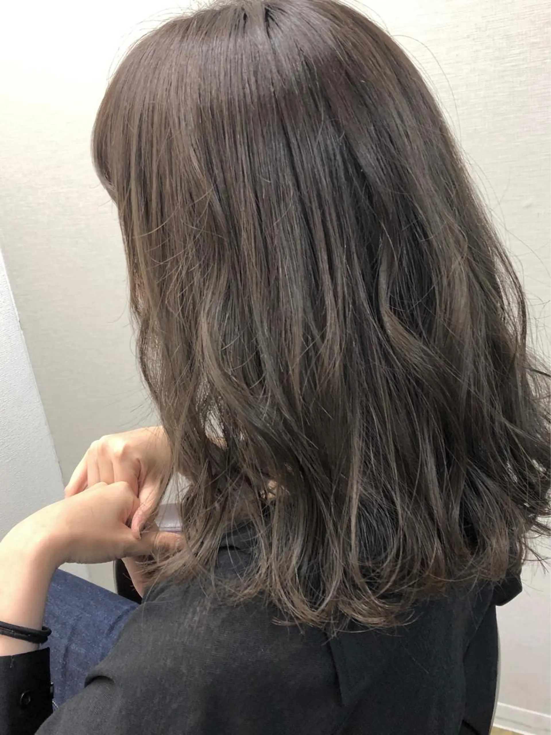 セミロング カラー ヘアアレンジ メンズ似合わせ🪞 副店長 kotoriのヘアスタイル