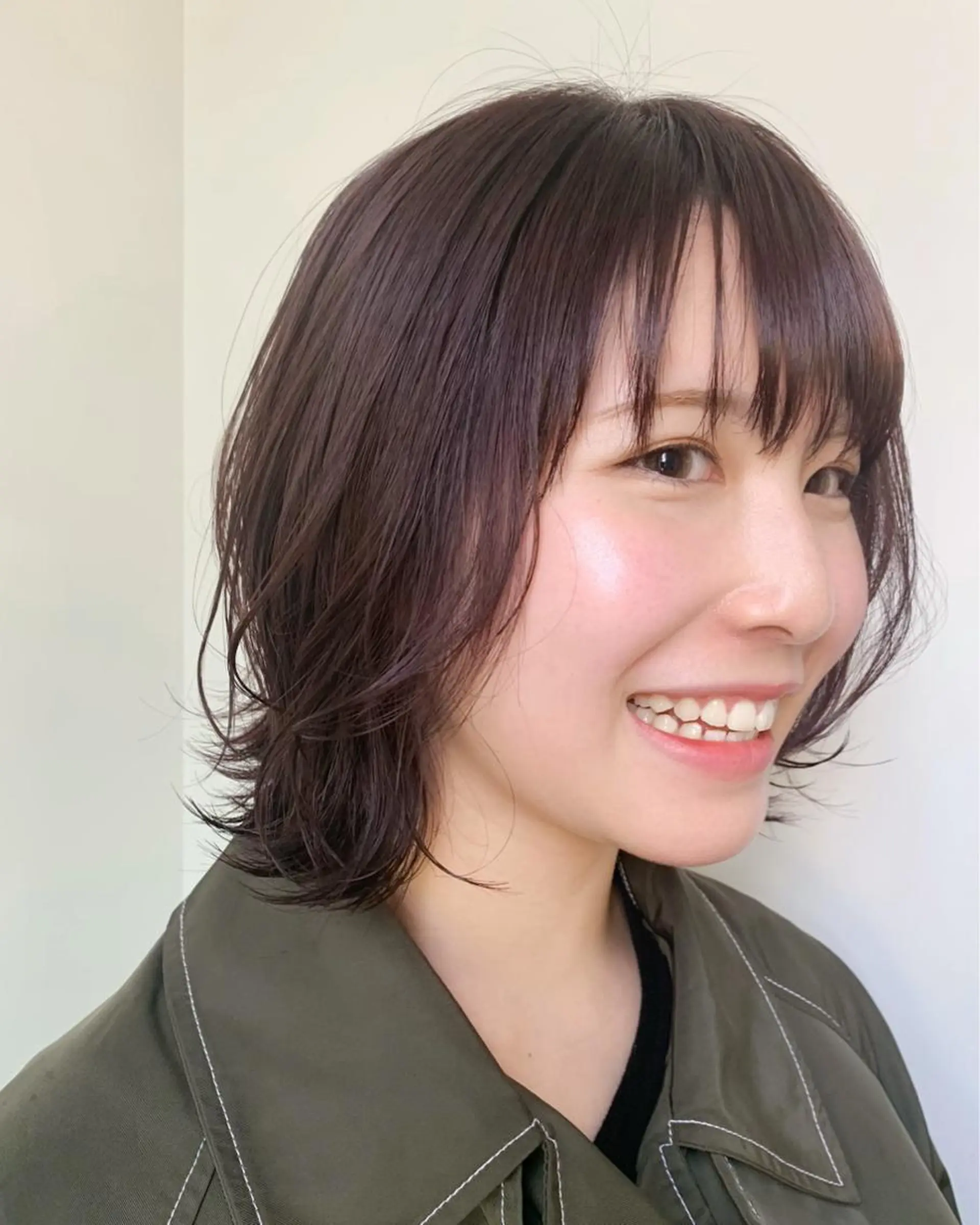 ミディアム カラー グレージュ ラベンダーカラー ラベンダーグレージュ ラベンダーグレー 韓国ヘア /男女☘️ 細江 美紅のヘアスタイル