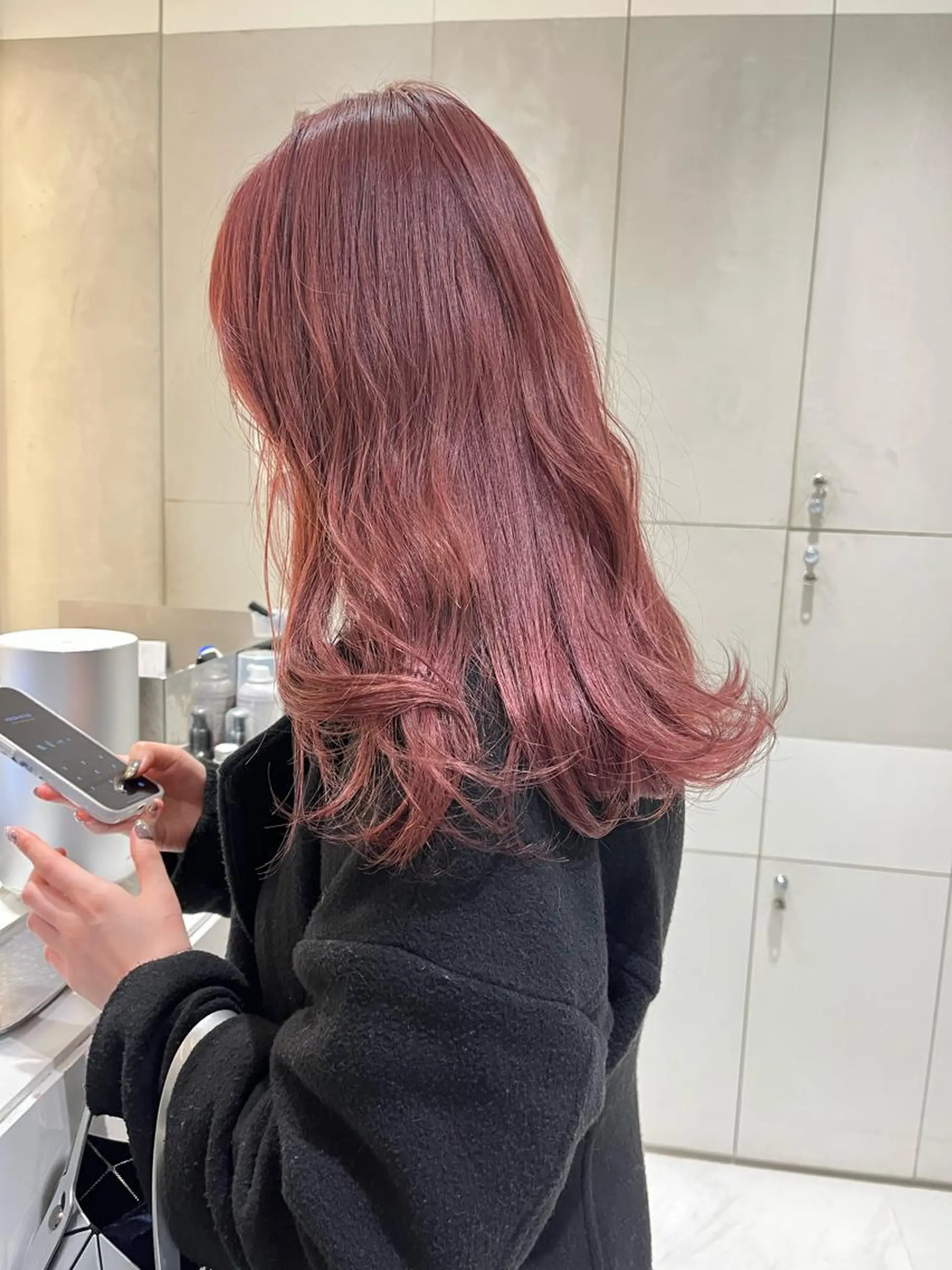 セミロング カラー minami🪷 暖色カラーのヘアスタイル