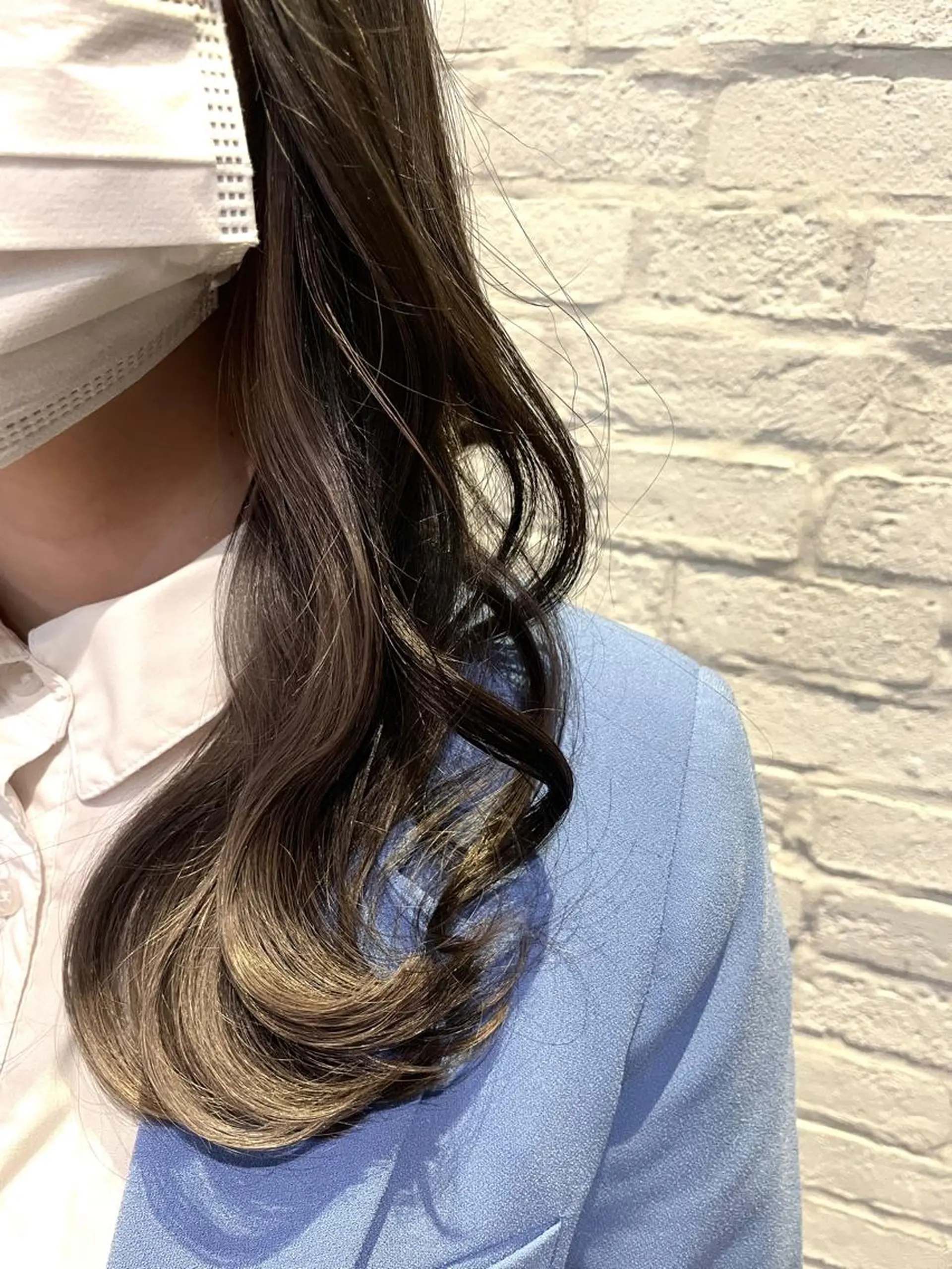 ロング カラー グレージュ インナーカラー シルバー カット ヘアカラー トリートメント ご新規様限定 透明感カラーKANAのヘアスタイル