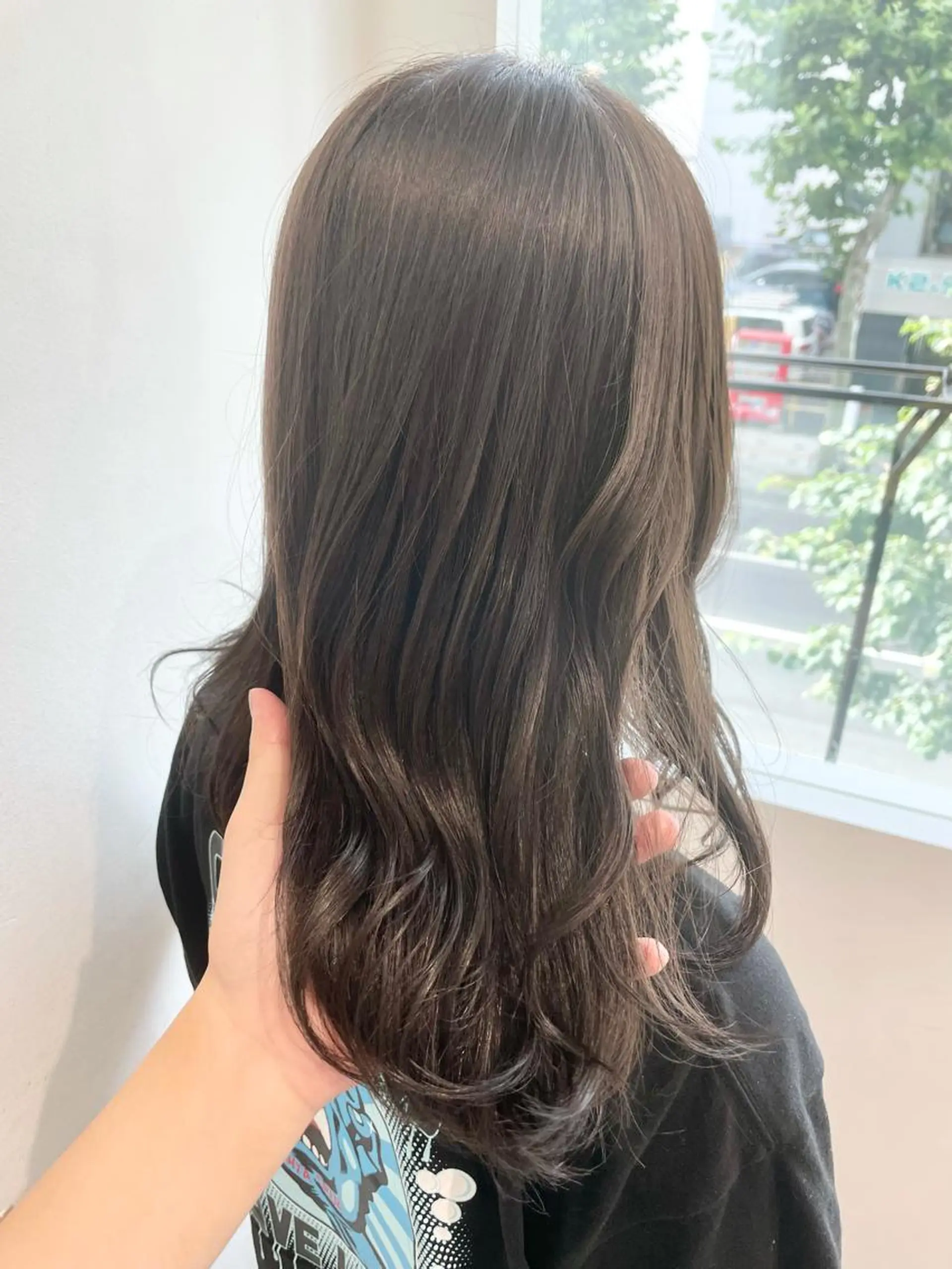 ミディアム カラー 岩戸 新のヘアスタイル