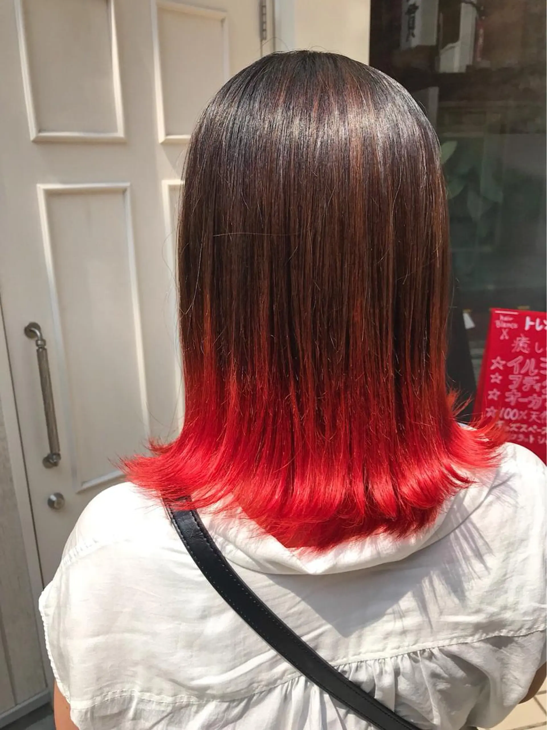 ミディアム カラー グラデーションカラー レッドカラー Blanco Color&Careのヘアスタイル