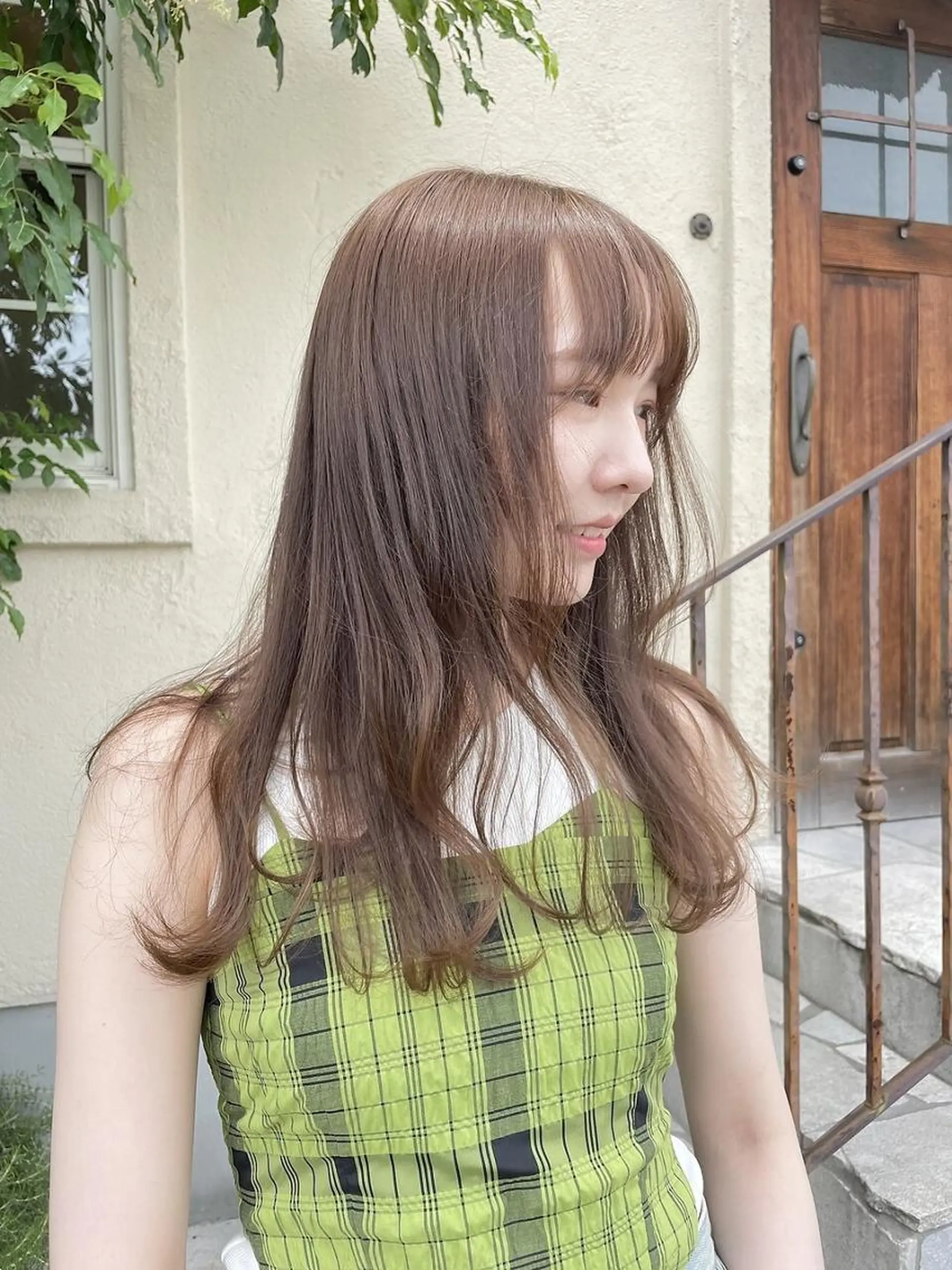 カラー セミロング カット ヘアカラー トリートメント 相川 ひなたのヘアスタイル