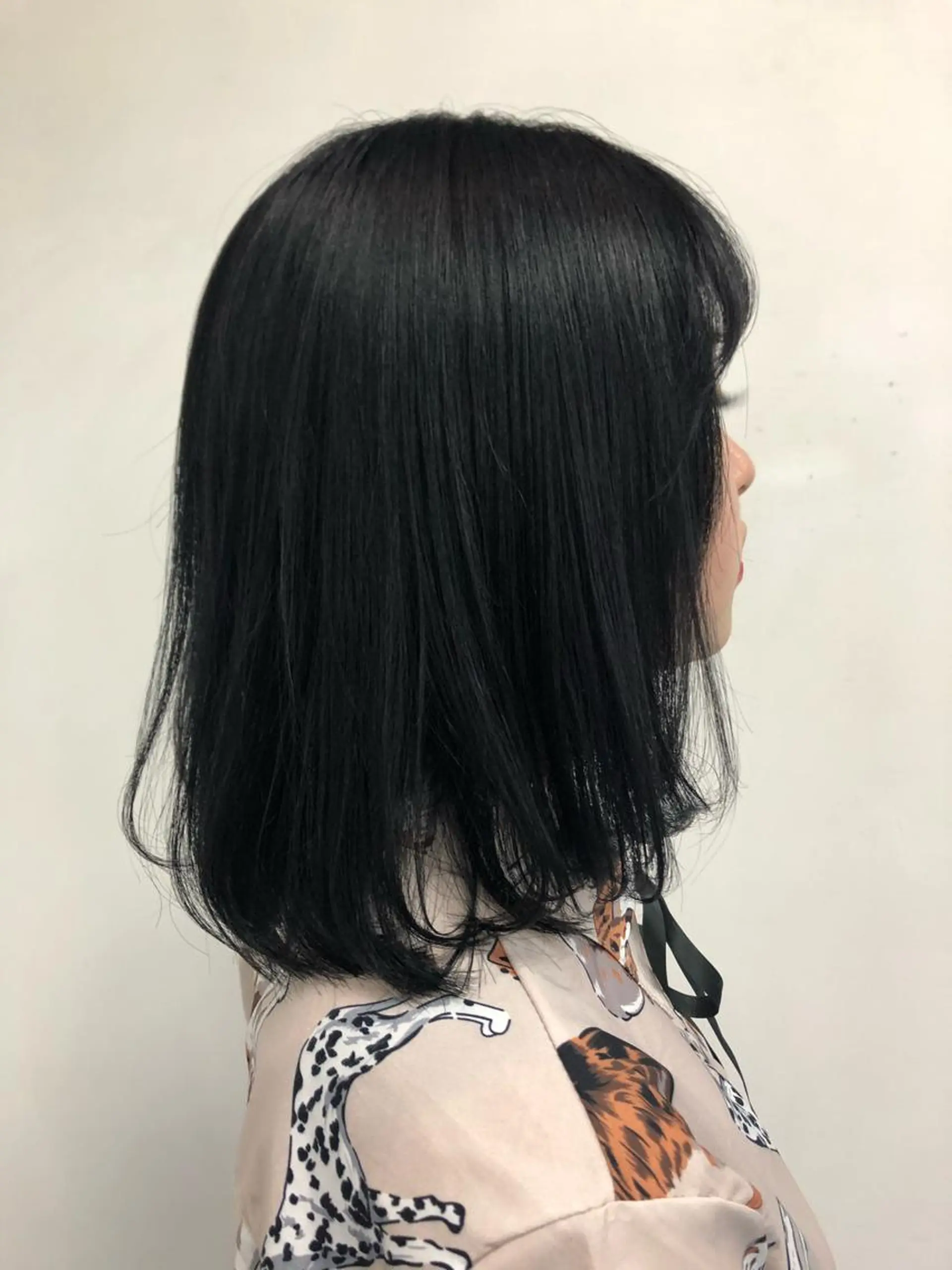 ミディアム カラー CoCooN Hiromiのヘアスタイル