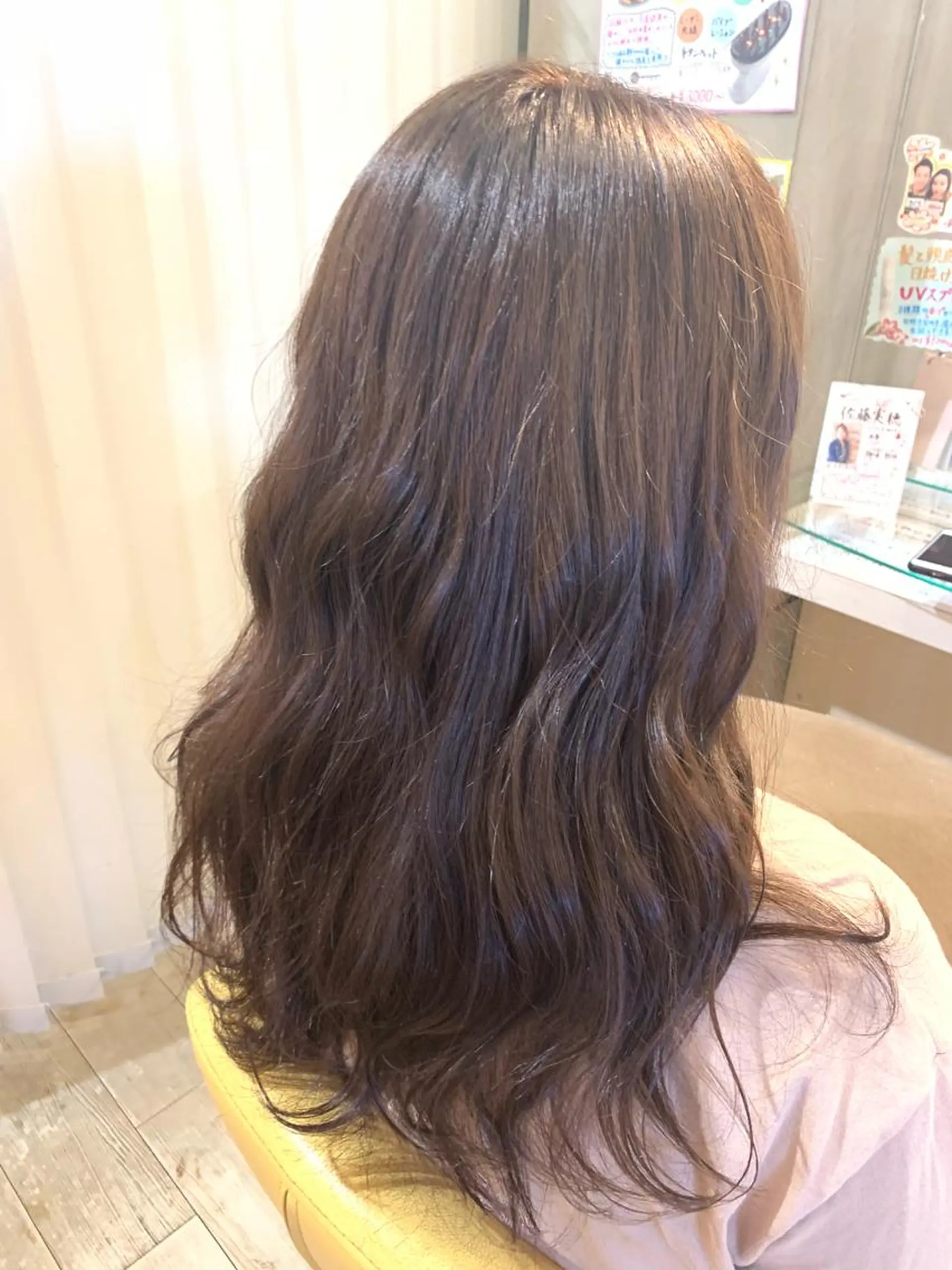 セミロング 加藤 実穂のヘアスタイル