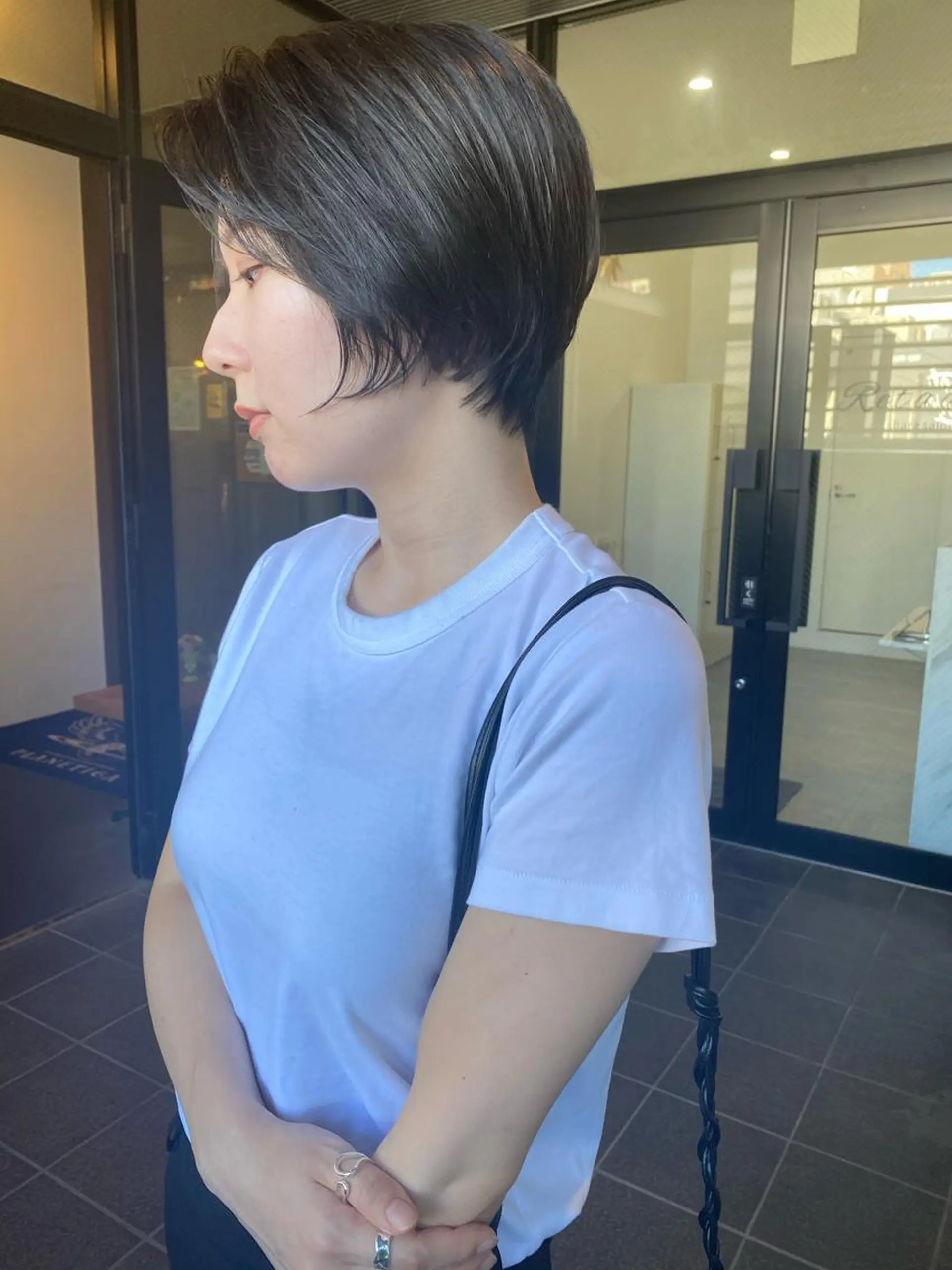 ショート カラー パーマ ヘアアレンジ ネイル マツエク・マツパ ショートネイル 🫧umu.🫧韓国 /レイヤー/ハッシュのヘアスタイル