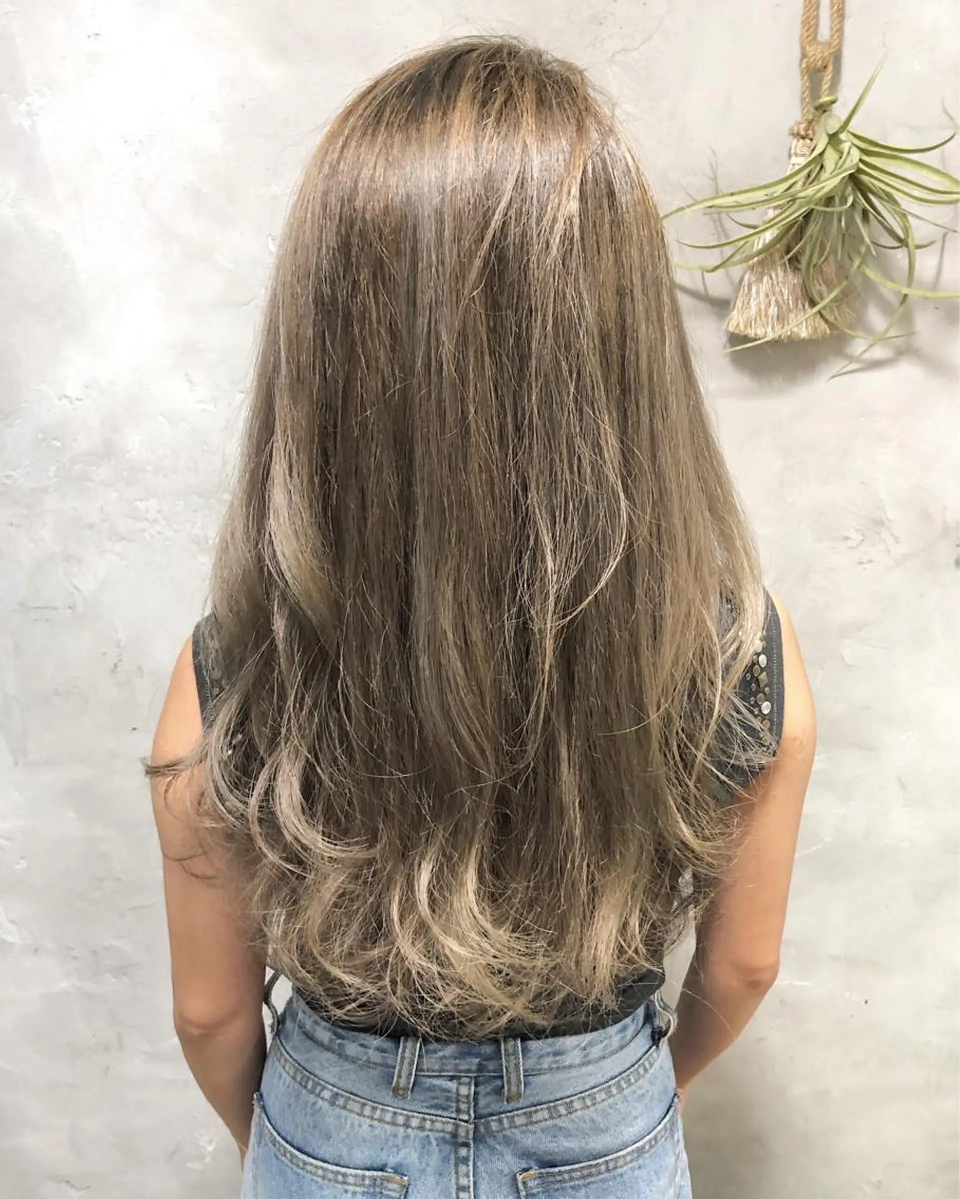 ロング カラー ヘアアレンジ カット ヘアカラー 遠藤 拓馬のヘアスタイル