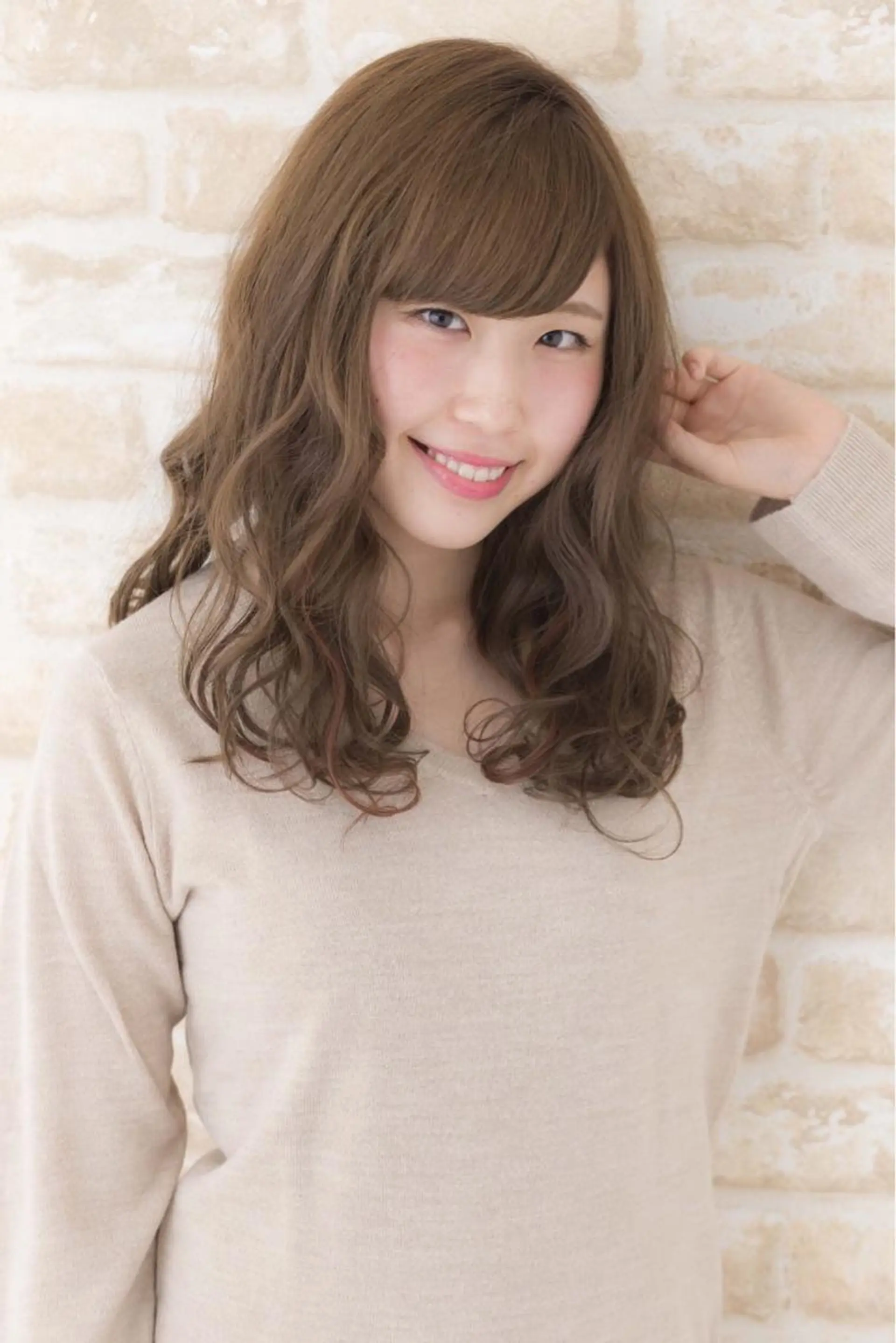 セミロング カラー パーマ 金崎 新吾のヘアスタイル