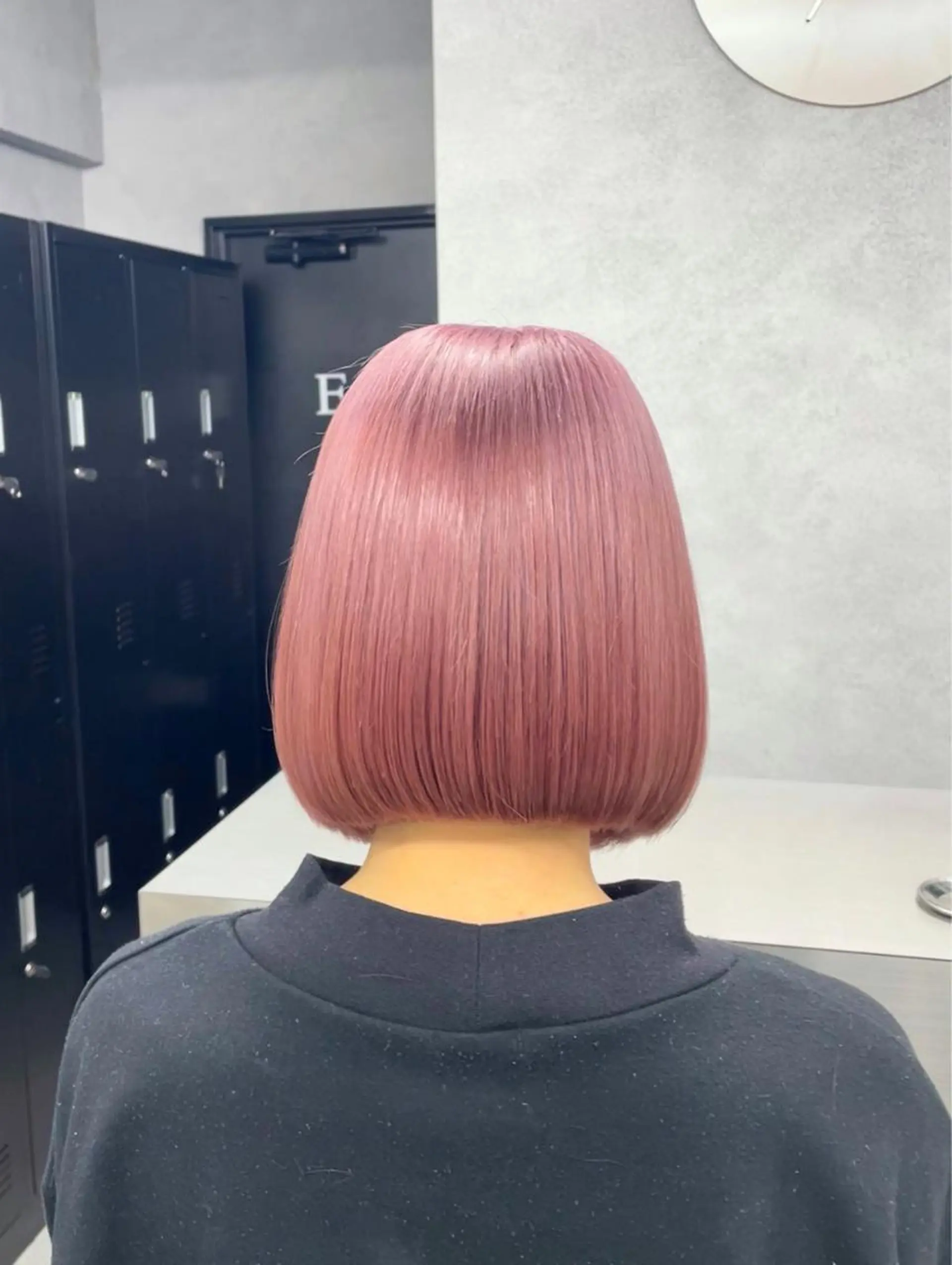 ショート カラー パーマ ヘアアレンジ キッズ ピンクカラー ボブ 大人スタイル 太田のヘアスタイル