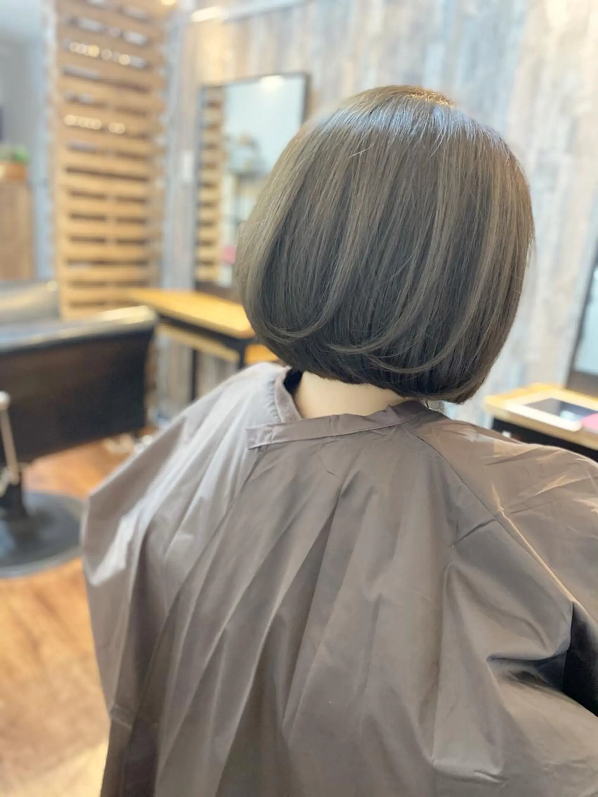 ショート カラー ヘアアレンジ 透明感カラー カット ヘアカラー トリートメント Luzir⭐︎ GEN⭐︎のヘアスタイル