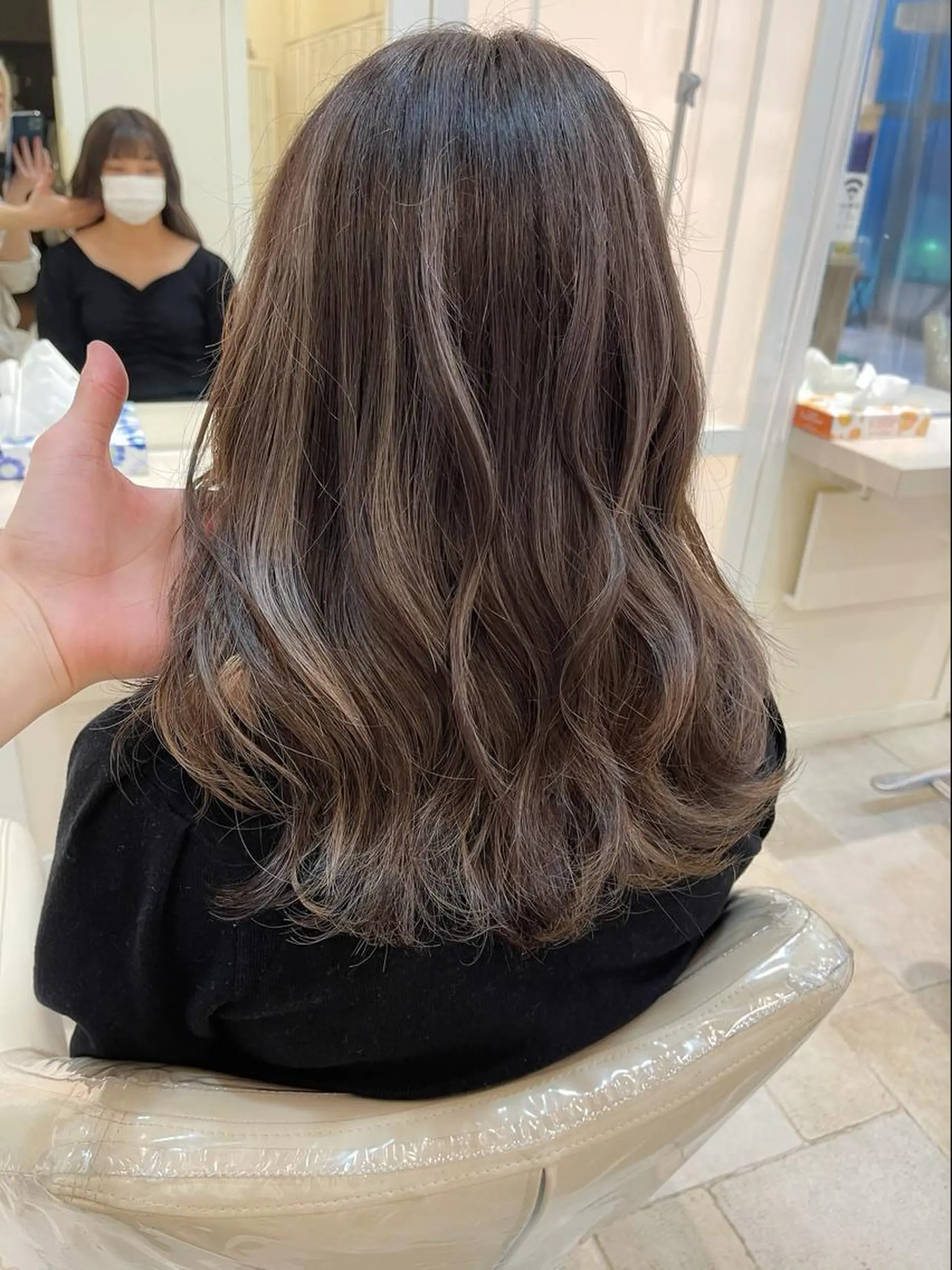 カラー 東梅田エリアカラー ヘアセットNo. 1のヘアスタイル