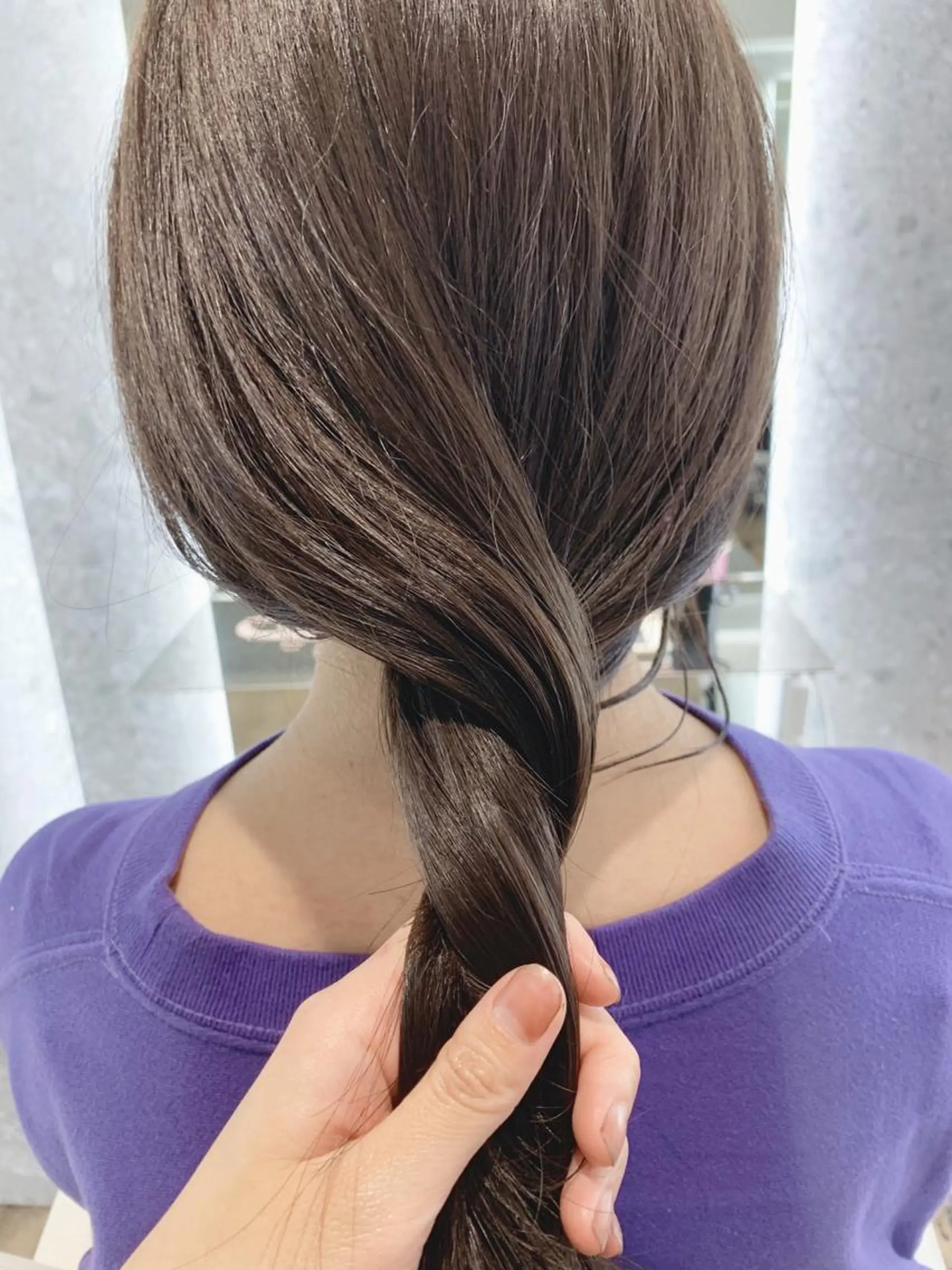 ミディアム カラー 黒髪 透明感カラー グレージュ ハイライトカラー ハイライト カット ヘアカラー トリートメント 山下 千明のヘアスタイル