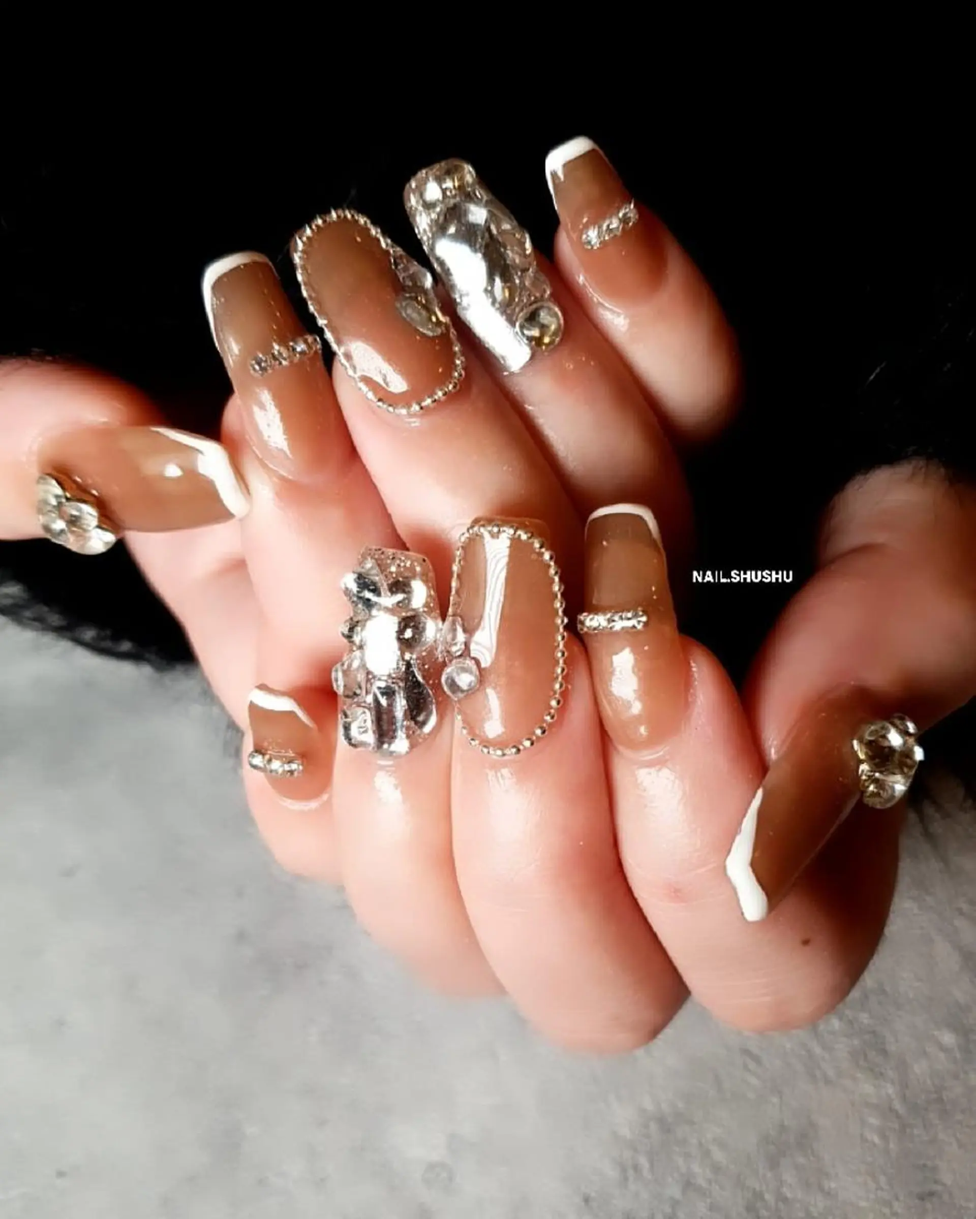 ネイル 持ち込み ニュアンスネイル シンプルネイル 冬ネイル 3dパーツ/流行り 👧shushu❤️のネイルデザイン