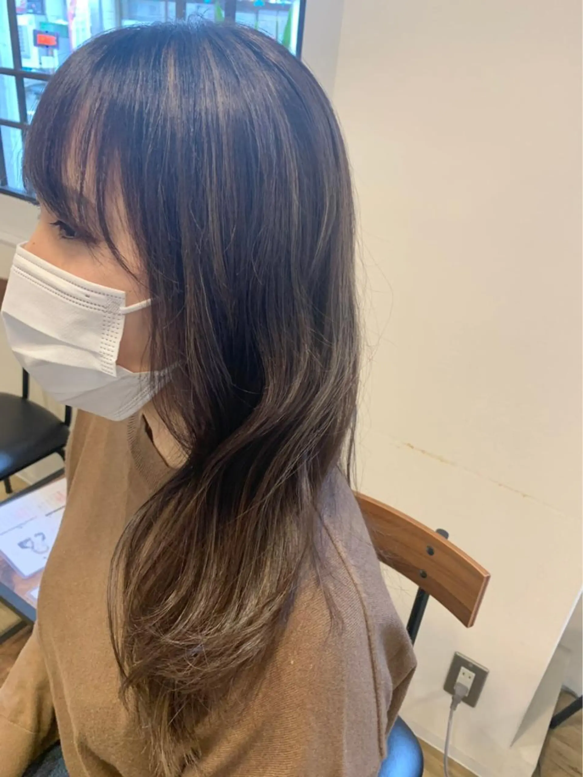 ロング ハイライト chill out 南塚口本店のヘアスタイル