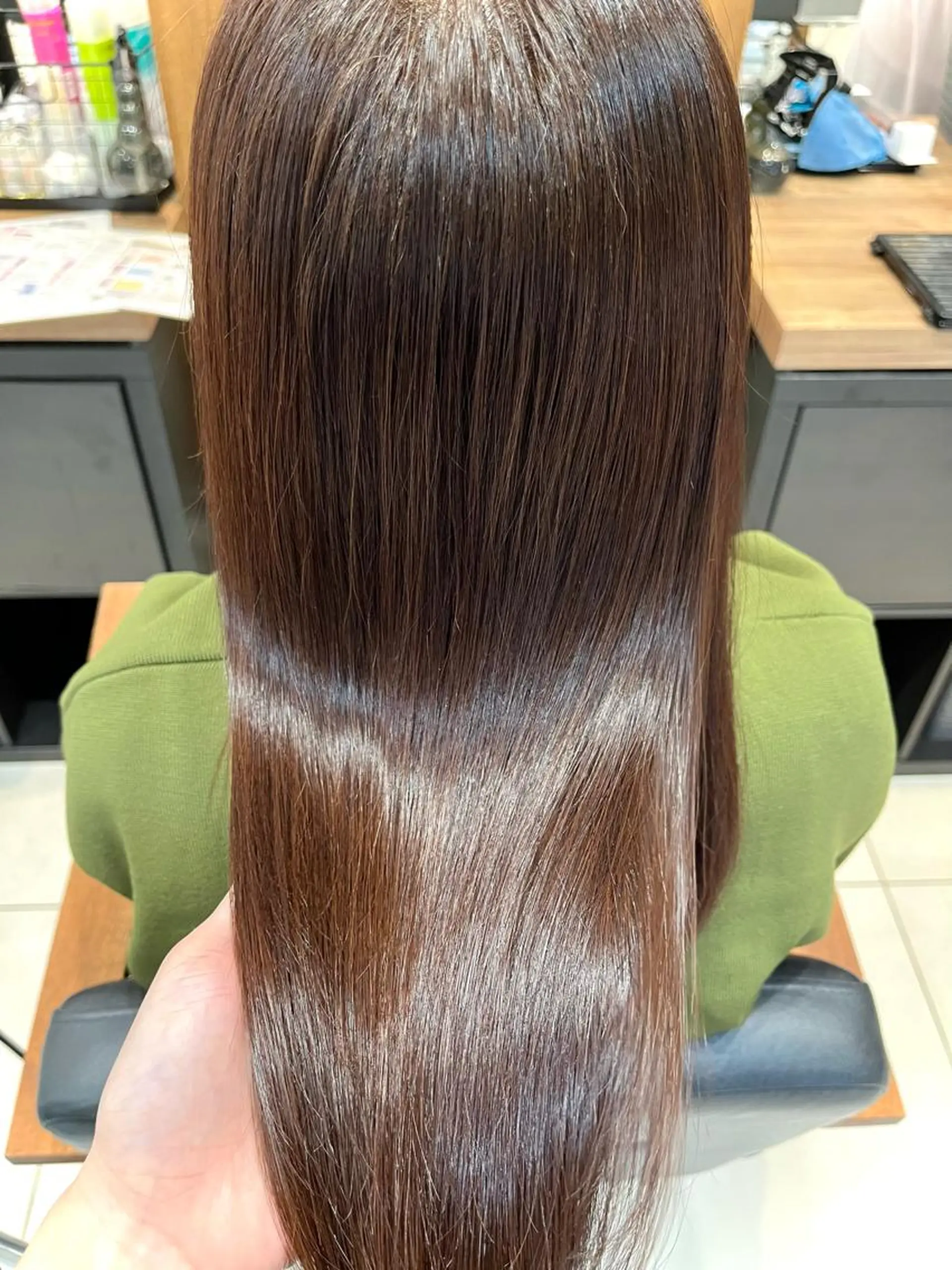 セミロング 髪質改善 トリートメント 酸熱トリートメント トリートメント 吉田 桃夏のヘアスタイル