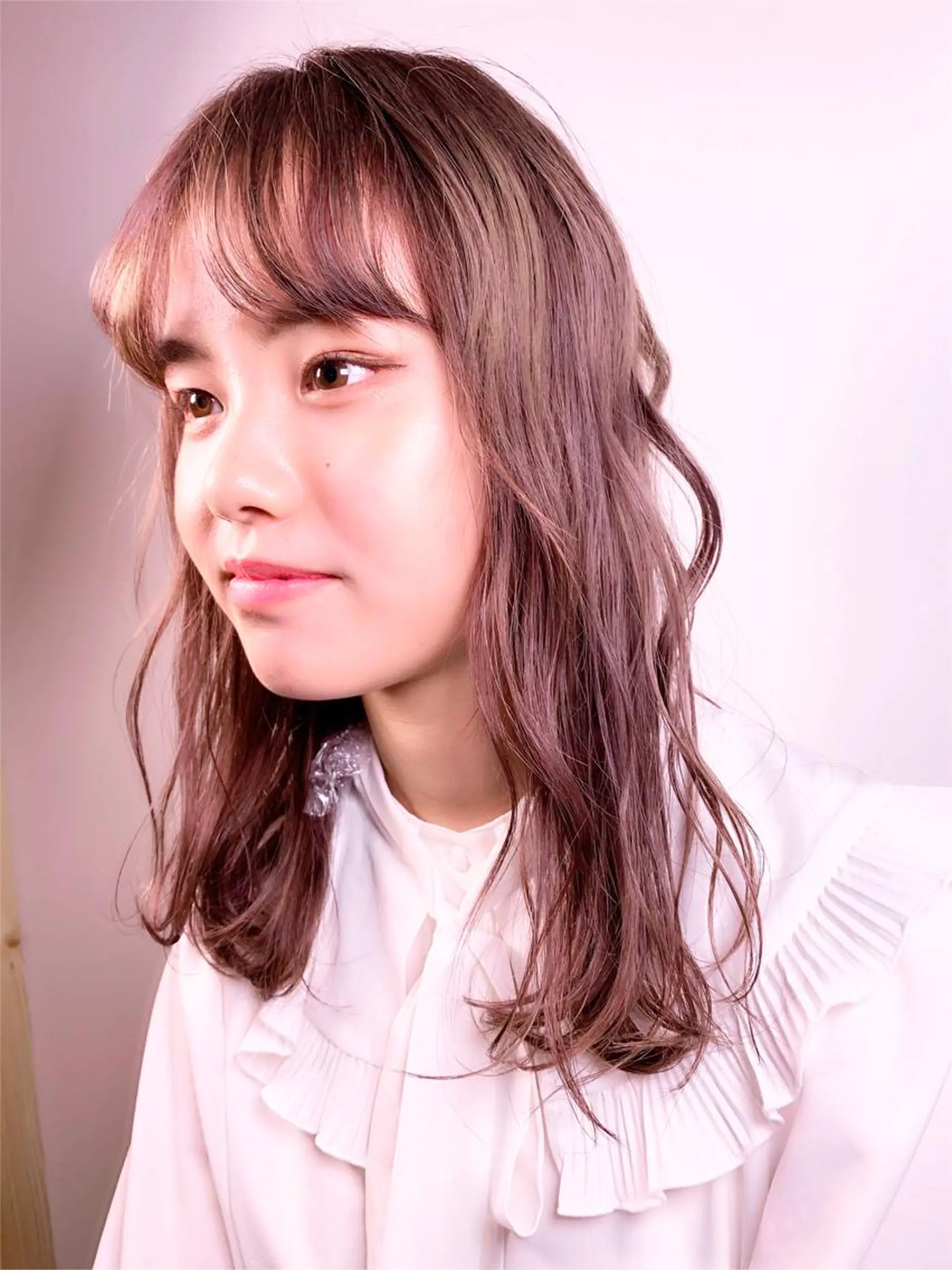 ミディアム カラー ベージュカラー ブリーチ ケアブリーチ ミルクティーベージュ tension 【テンション】のヘアスタイル